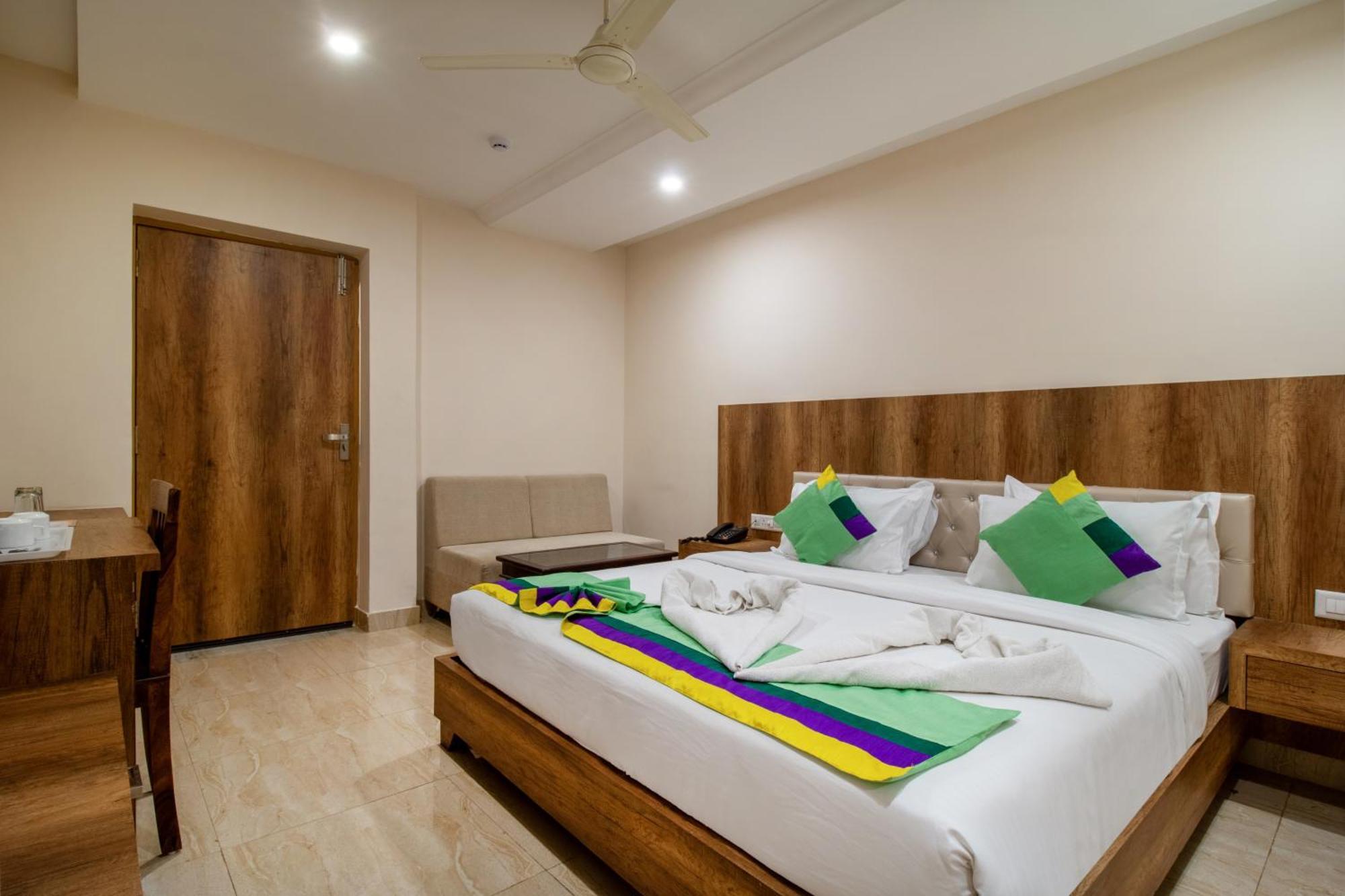 Hotel Treebo Sonal Palace, Near Umaid Bhawan Palace Jodhpur (Rajasthan)