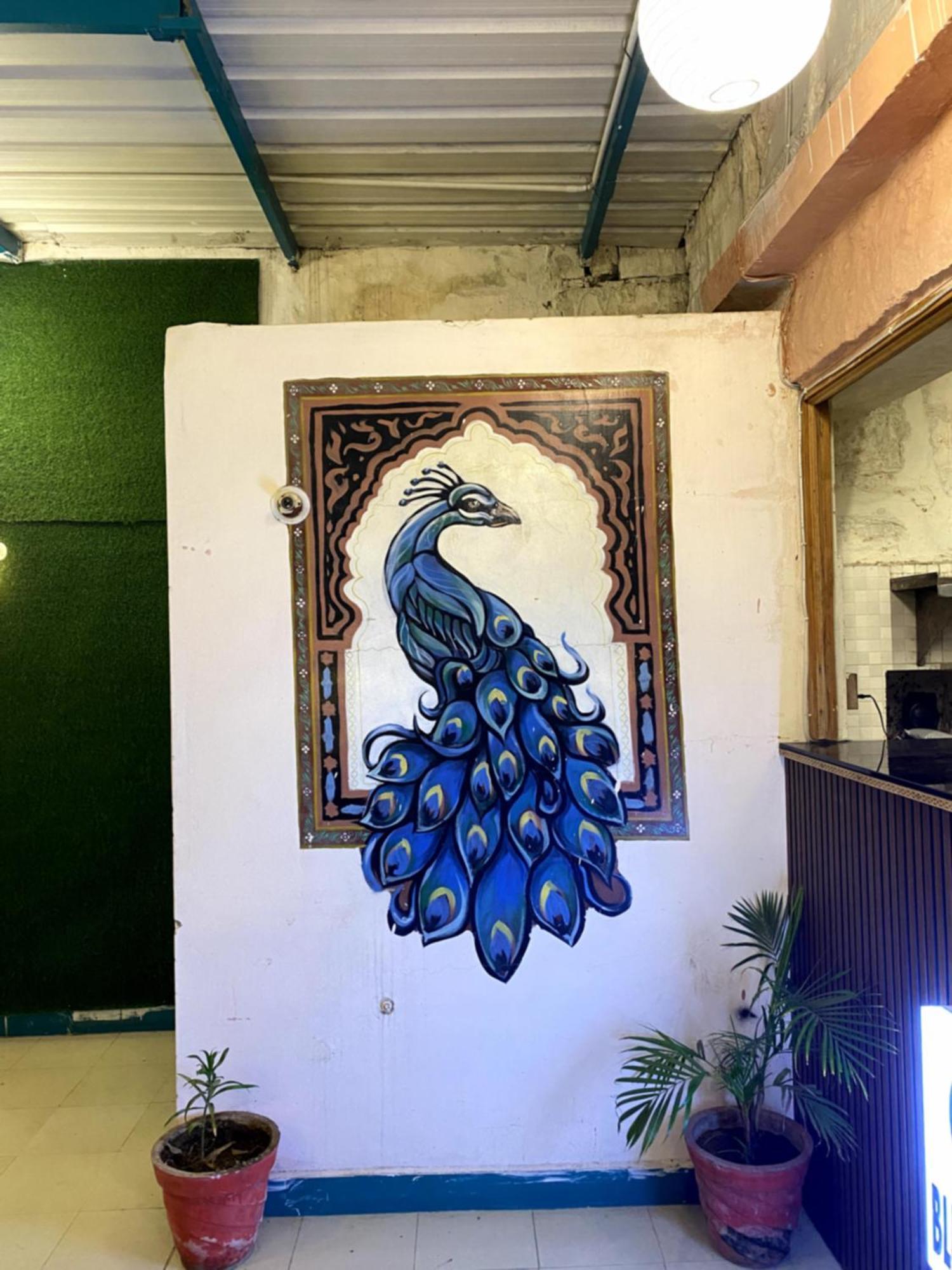Blue Town & Cafe