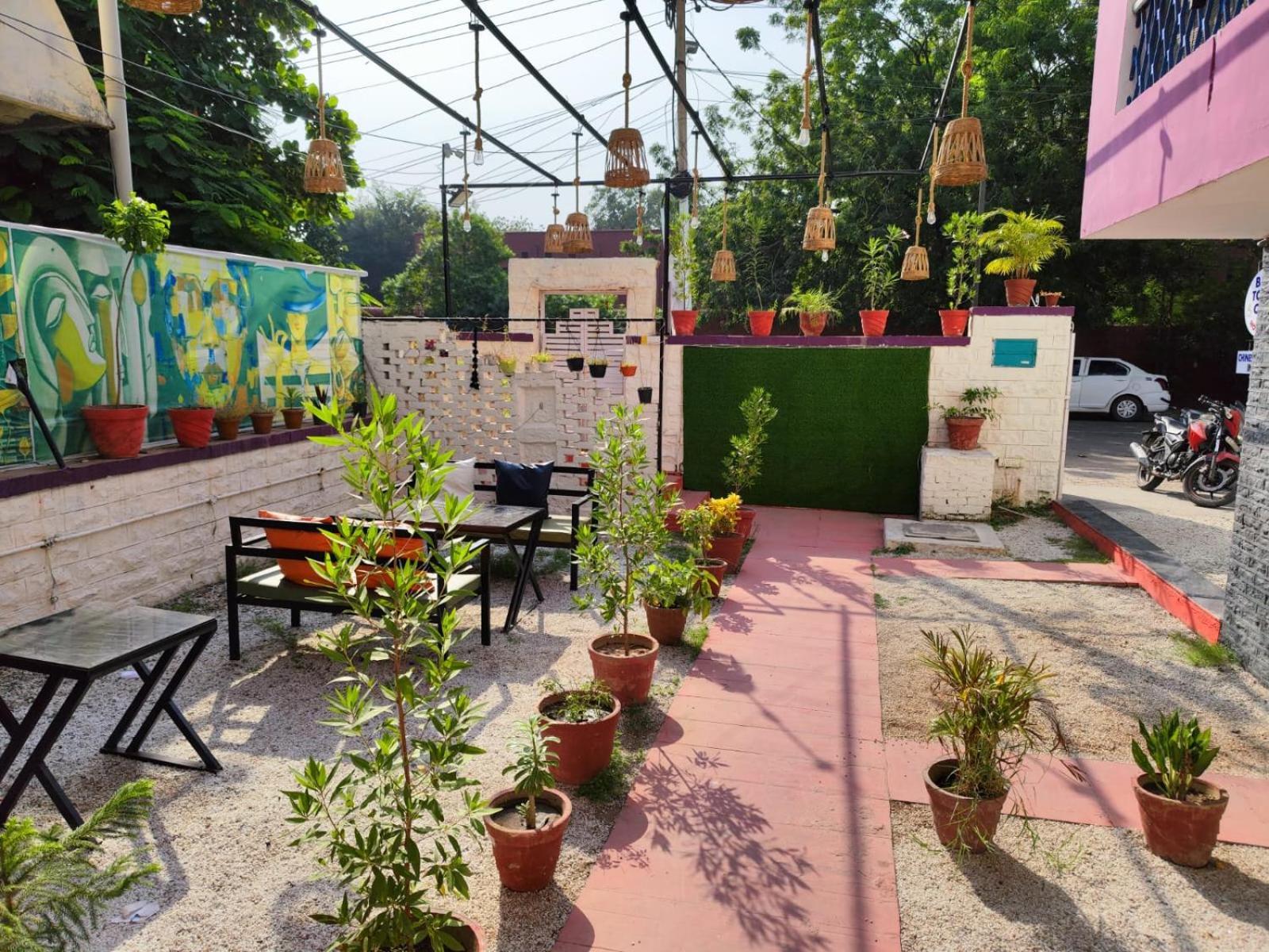 Homestay Blue Town & Cafe