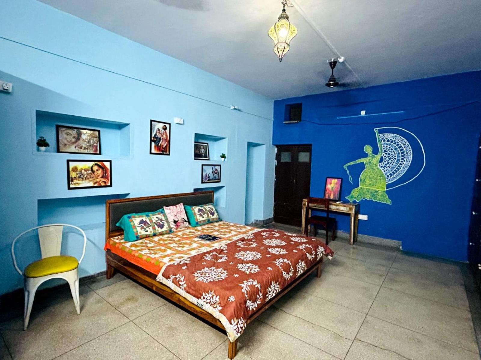Homestay Blue Town & Cafe