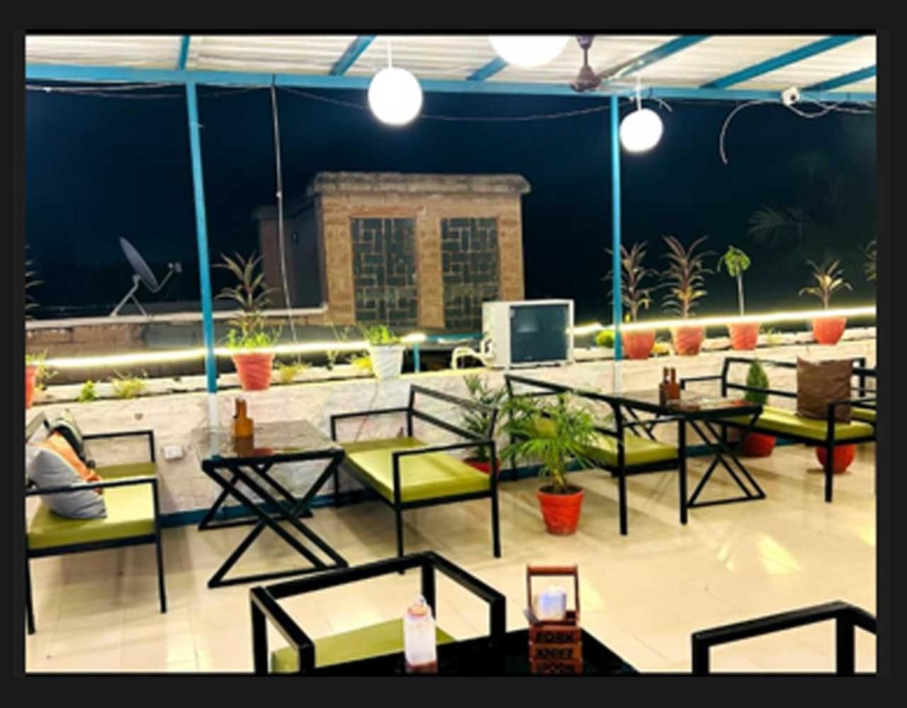 Homestay Blue Town & Cafe