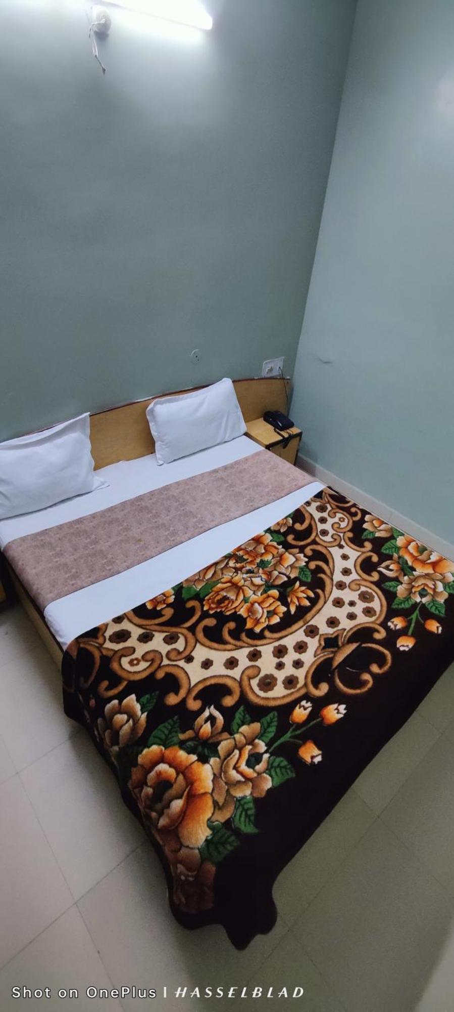 Siddhi Vinayak Hotel
