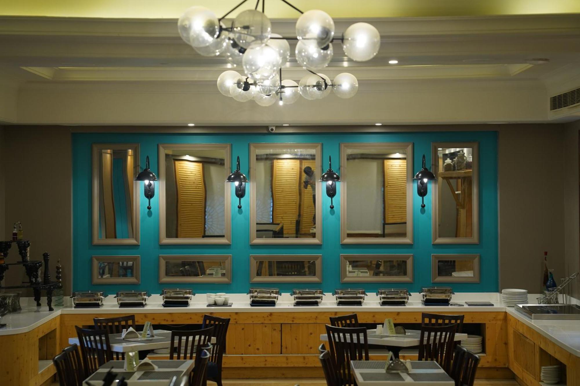 Park Plaza Jodhpur Hotel