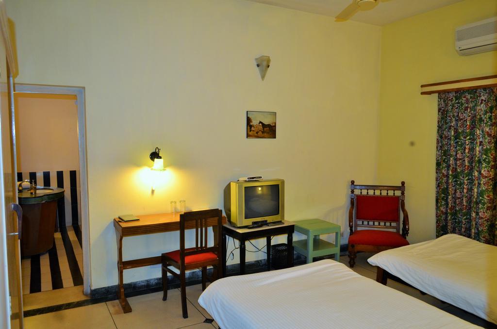 Hotel Season Mahamandir