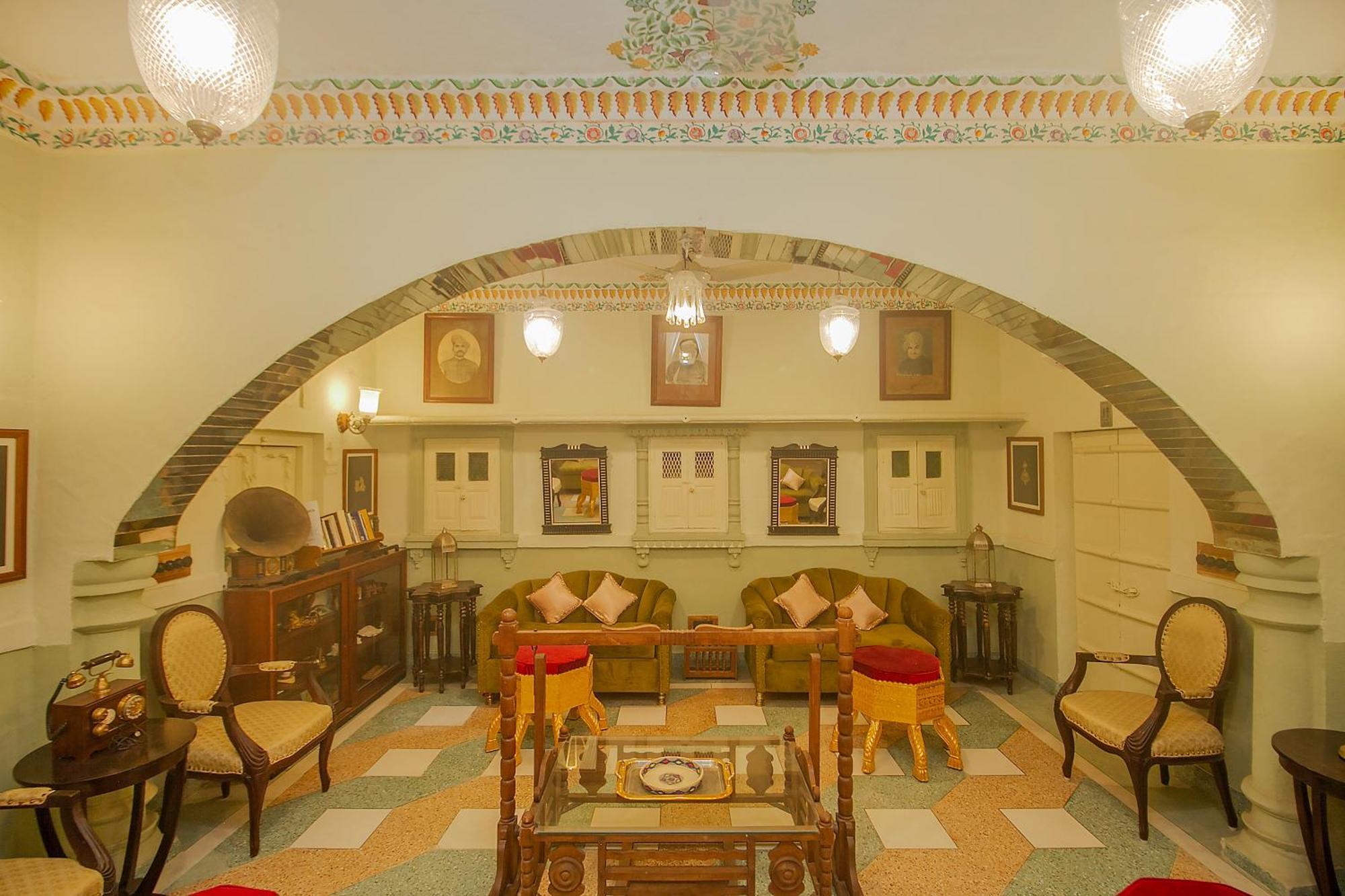 Amritara Manak Haveli, Jodhpur 4*