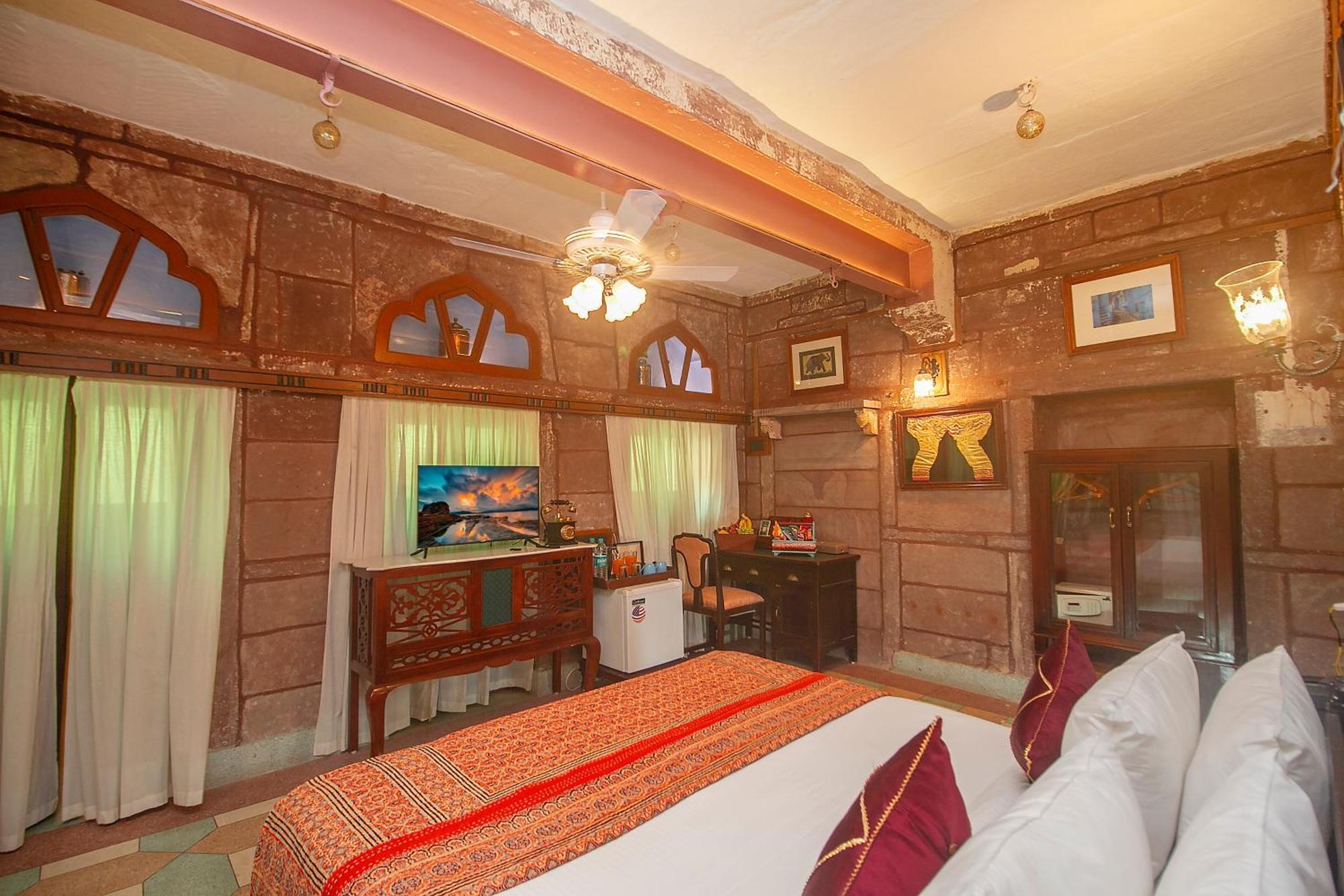 Amritara Manak Haveli, Jodhpur 4*