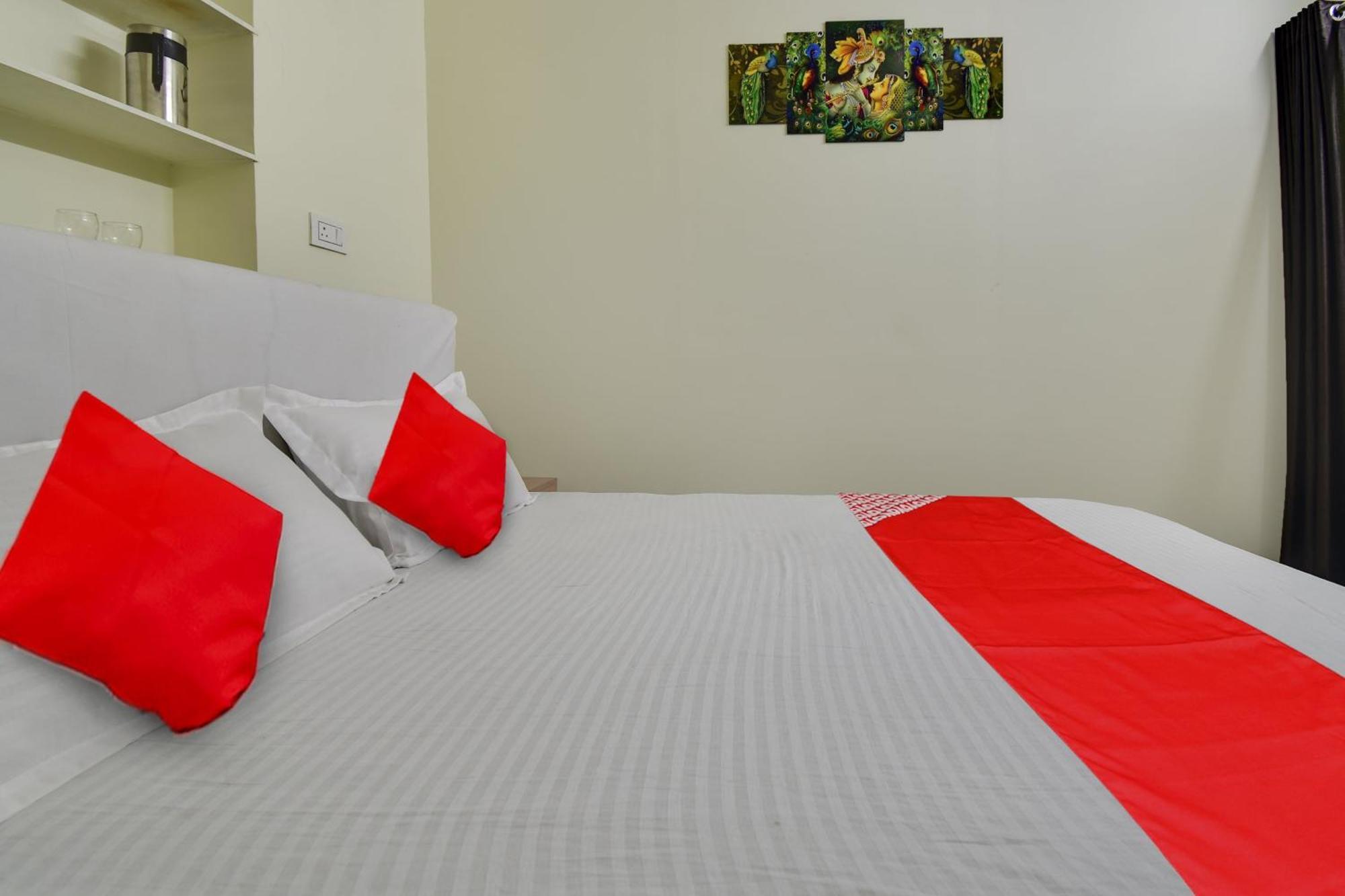 O Azad Hotel