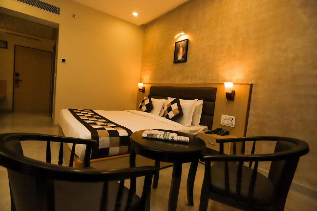 Aarunya Royale Hotel