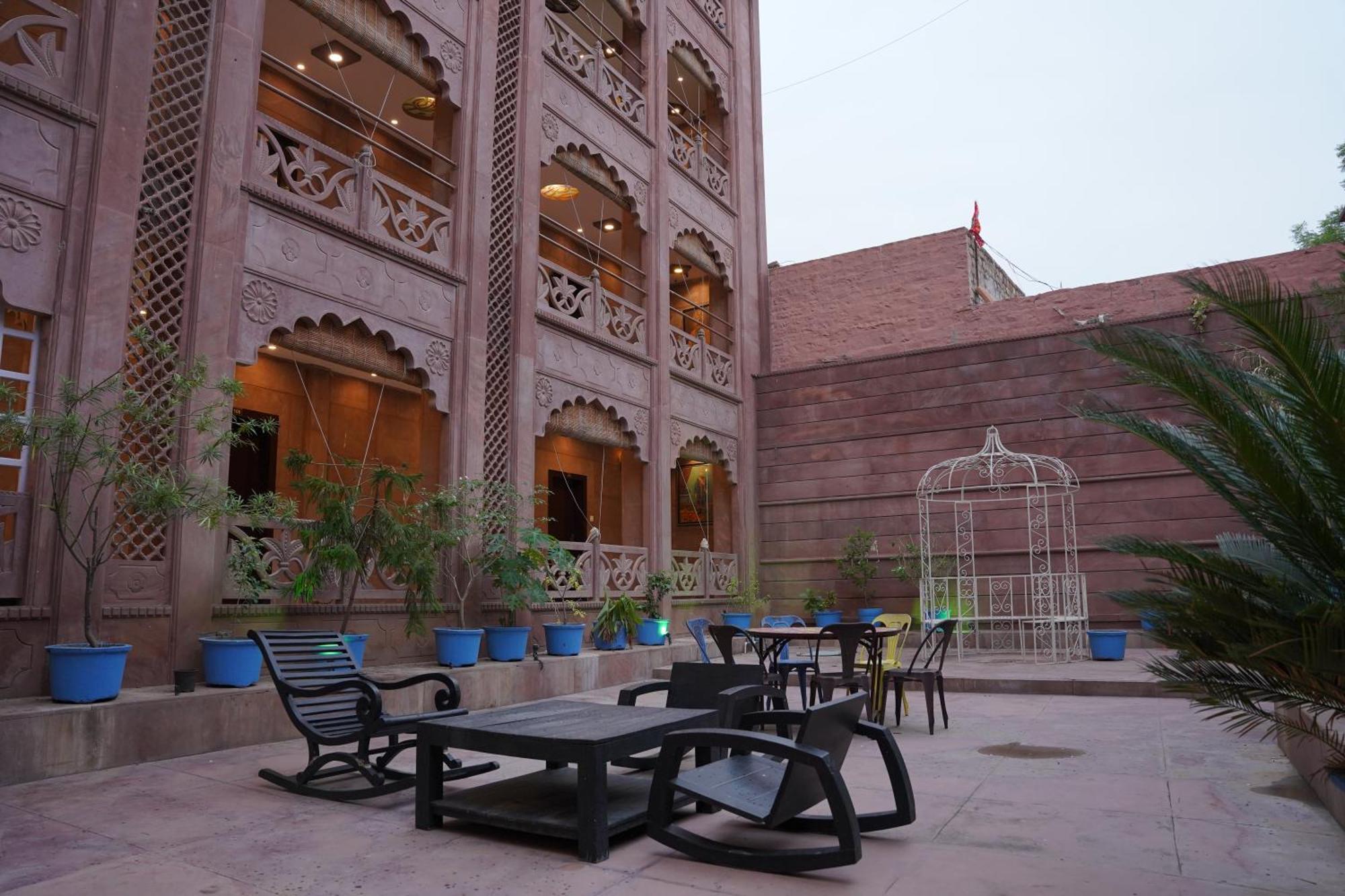 Hotel Om Heritage Haveli 3*