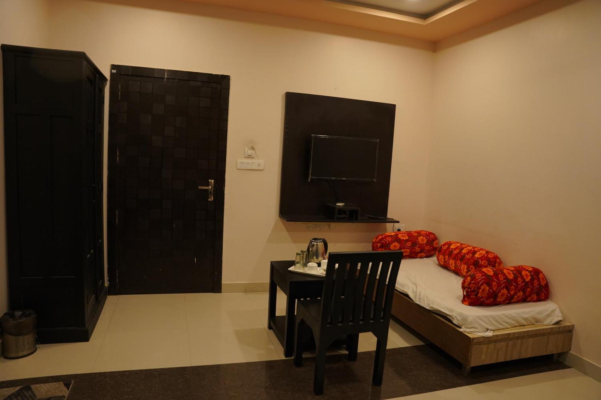 Om Heritage Haveli
