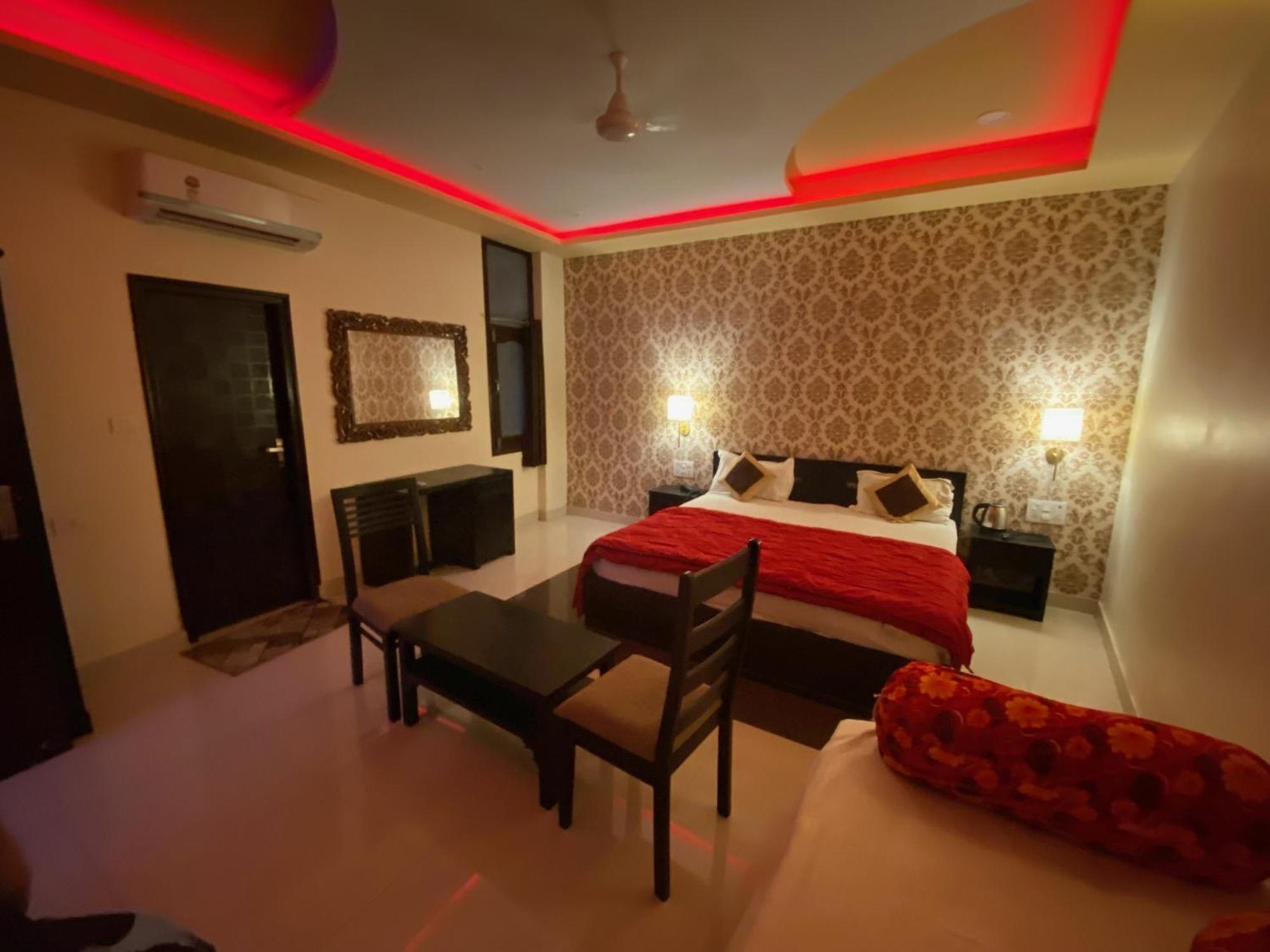 Hotel Om Heritage Haveli 3*