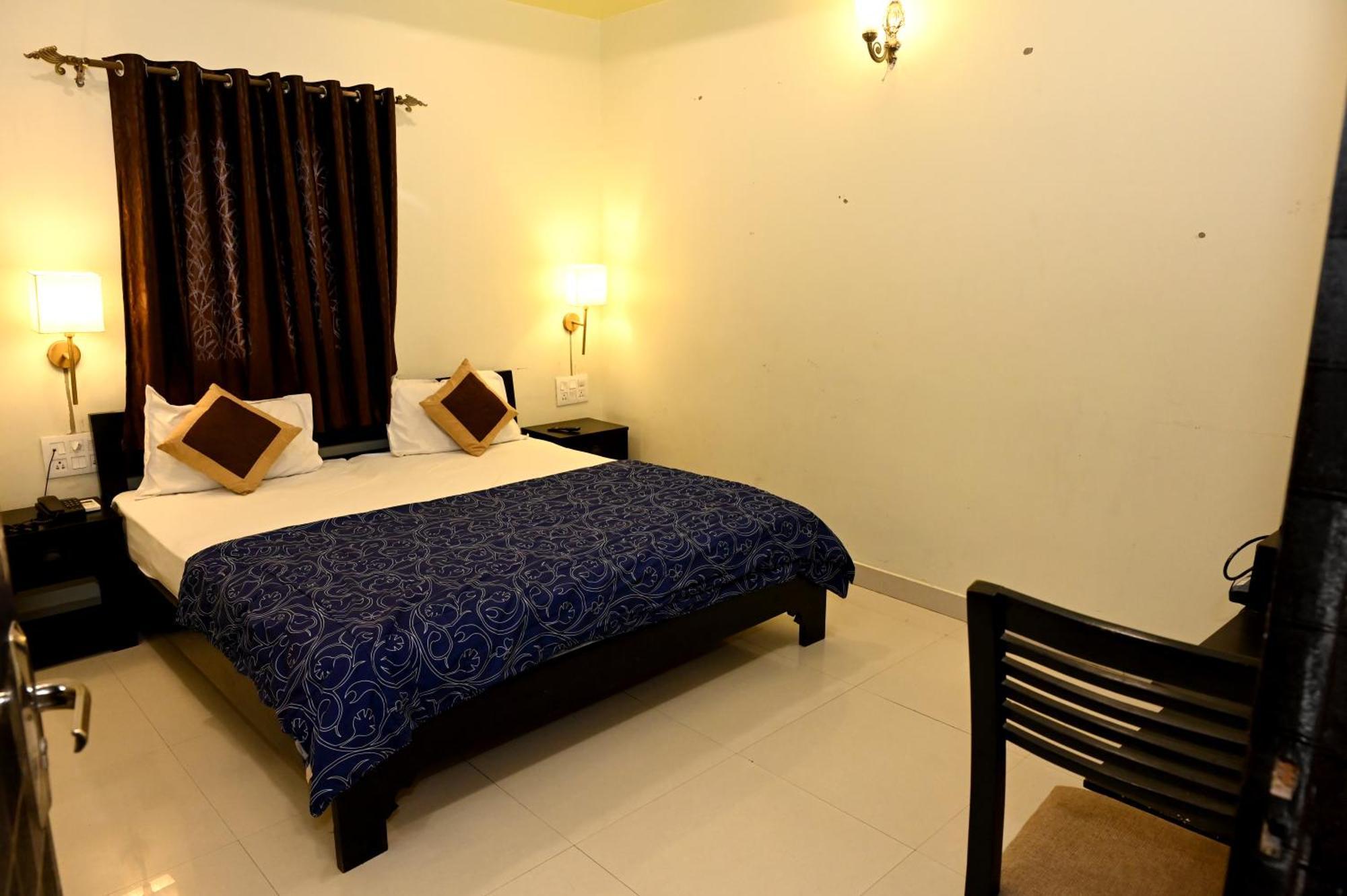 Om Heritage Haveli Hotel