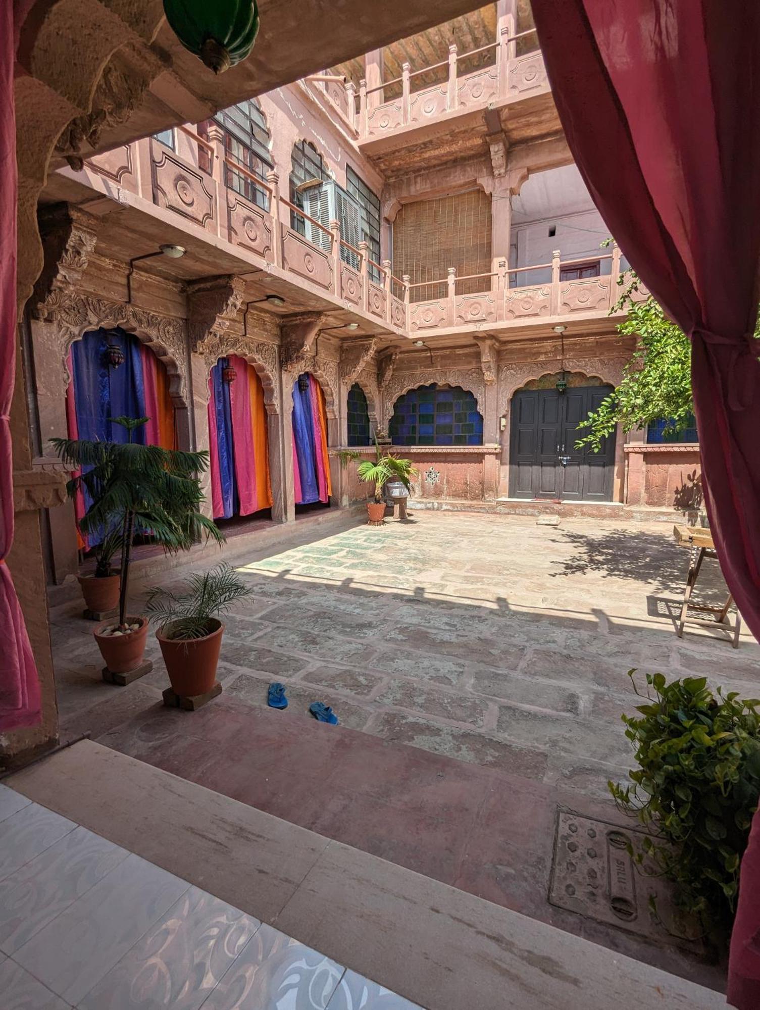 Sadar Haveli Heritage Guest house