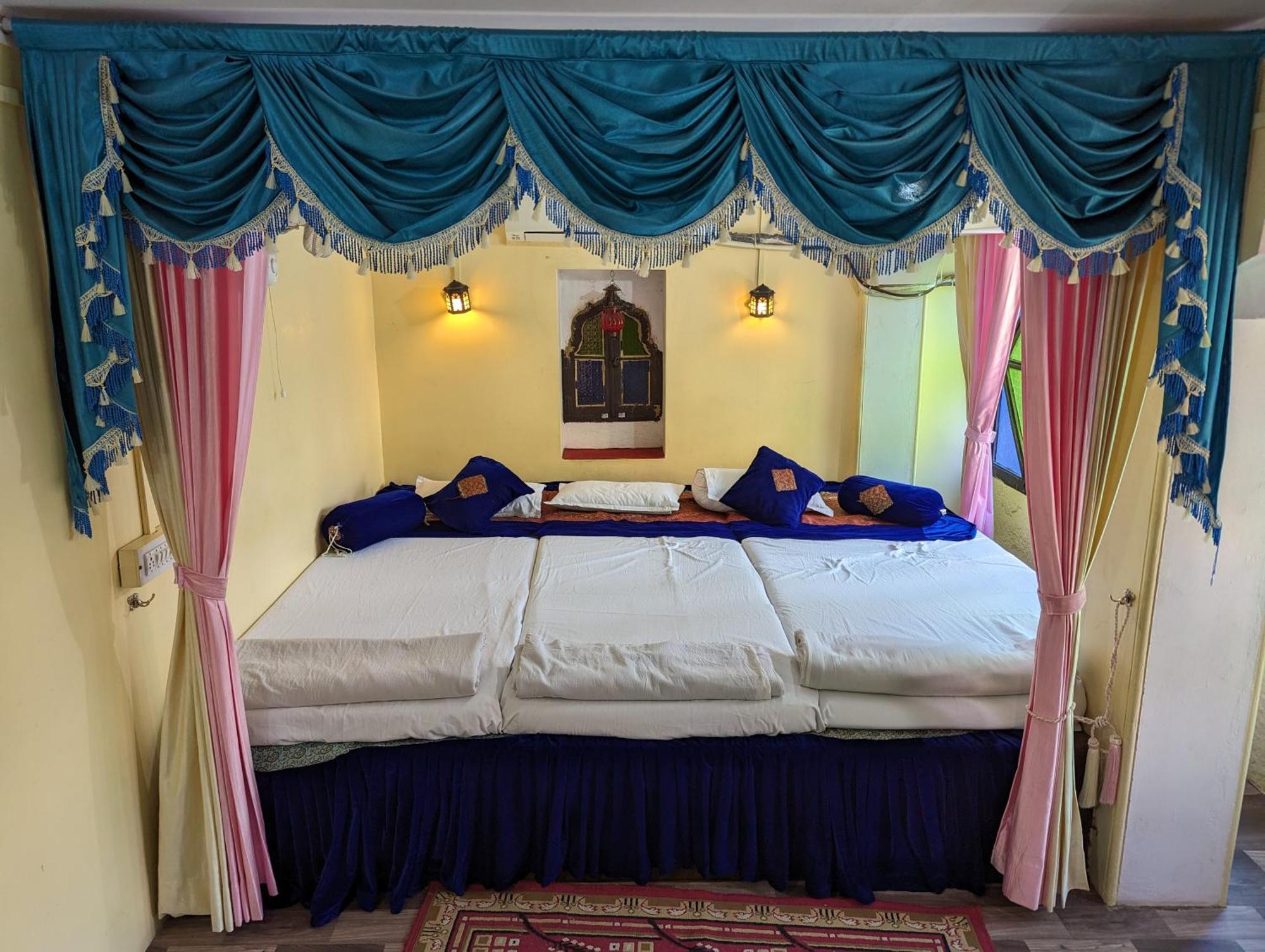 Sadar Haveli Heritage Guest house 2*