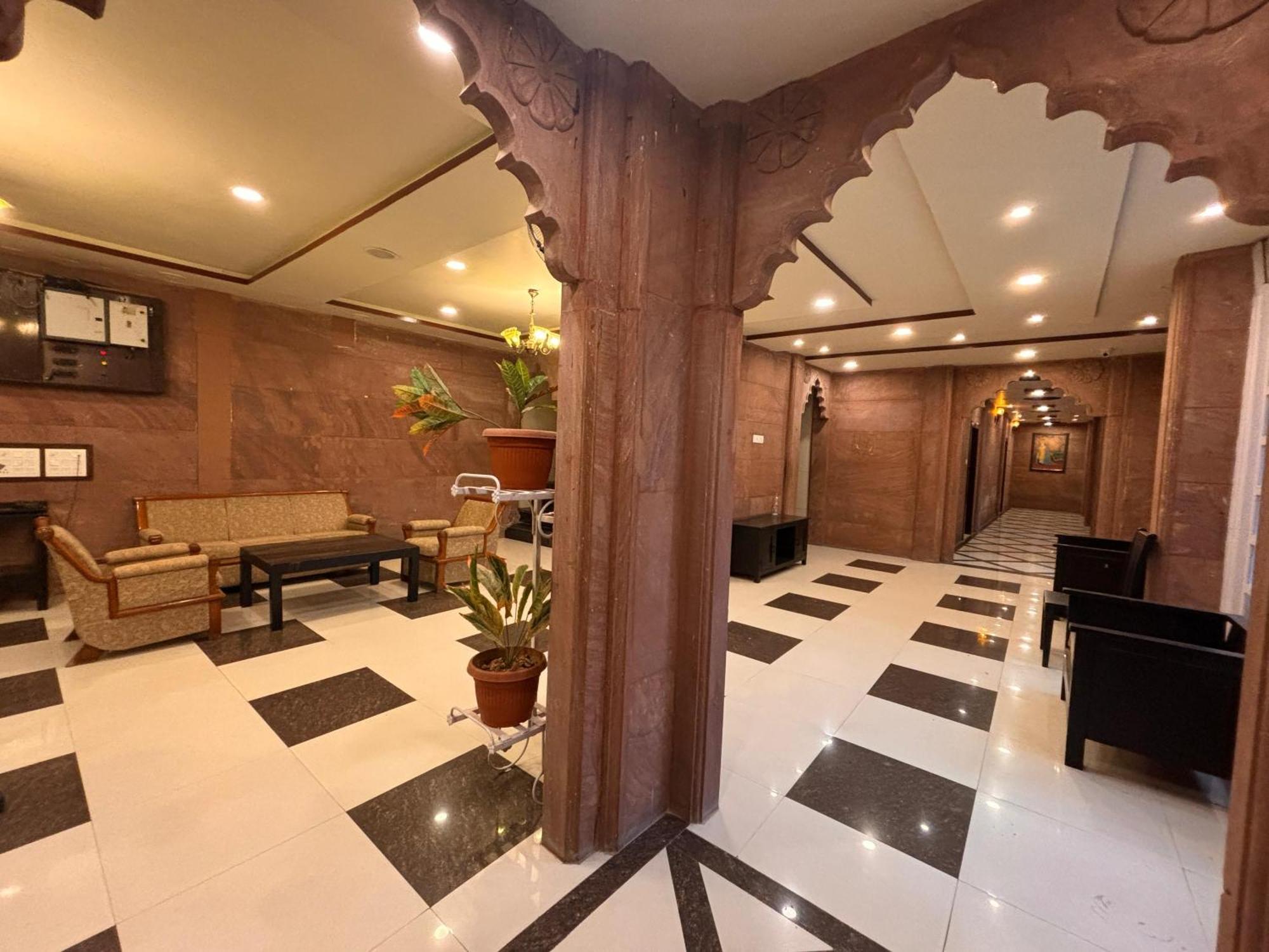Om Heritage Haveli Hotel