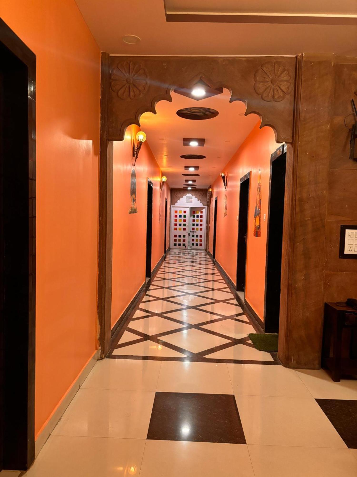 Hotel Om Heritage Haveli