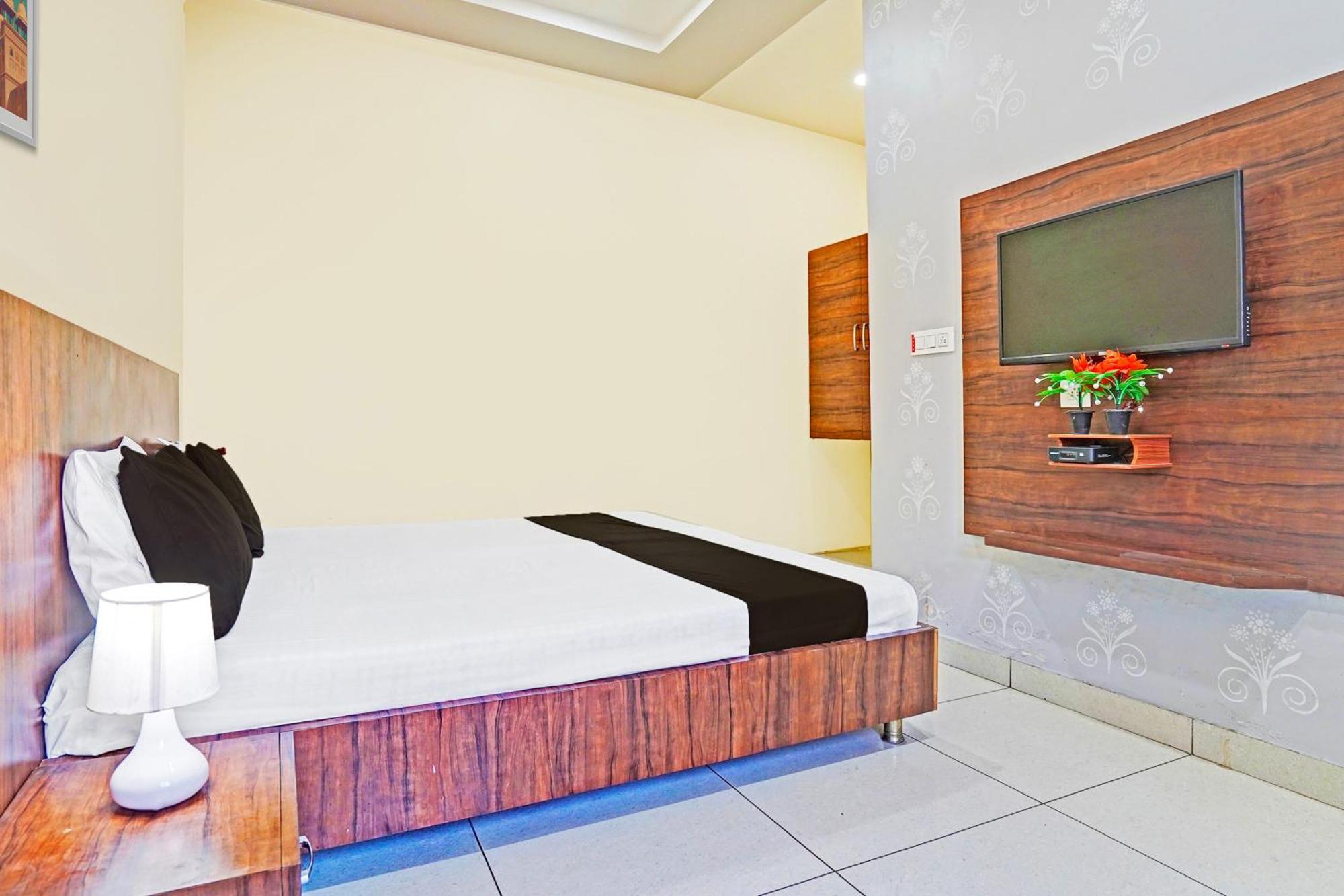 O Royal Hotel