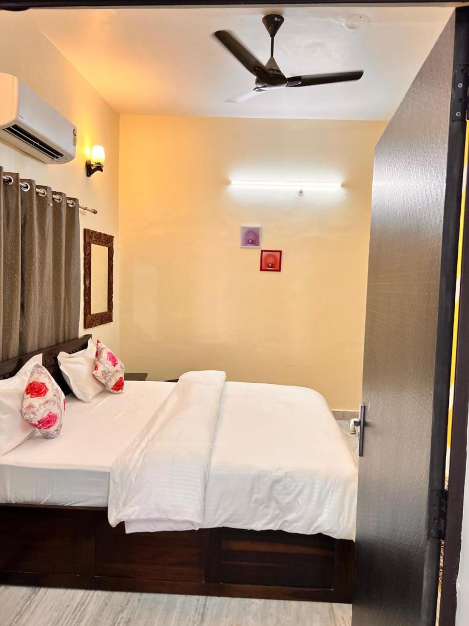 Hotel Lavish Jodhpur (Rajasthan)