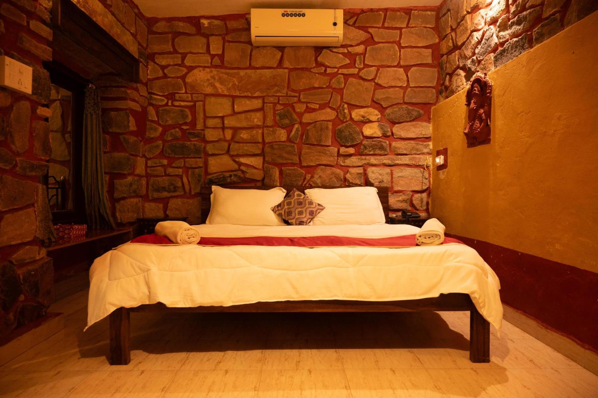 The Mandore - A Leafy 3* Jodhpur (Rajasthan)