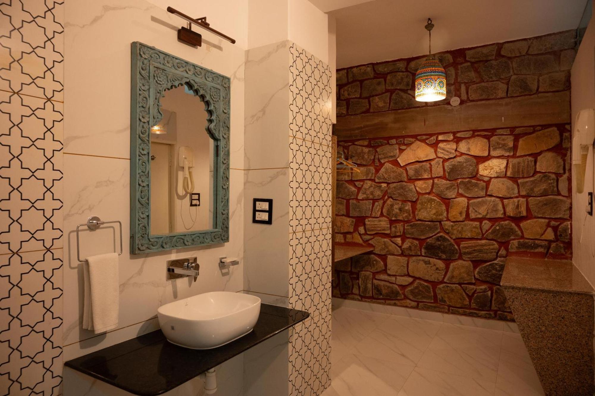 The Mandore - A Leafy Bed & Breakfast 3*