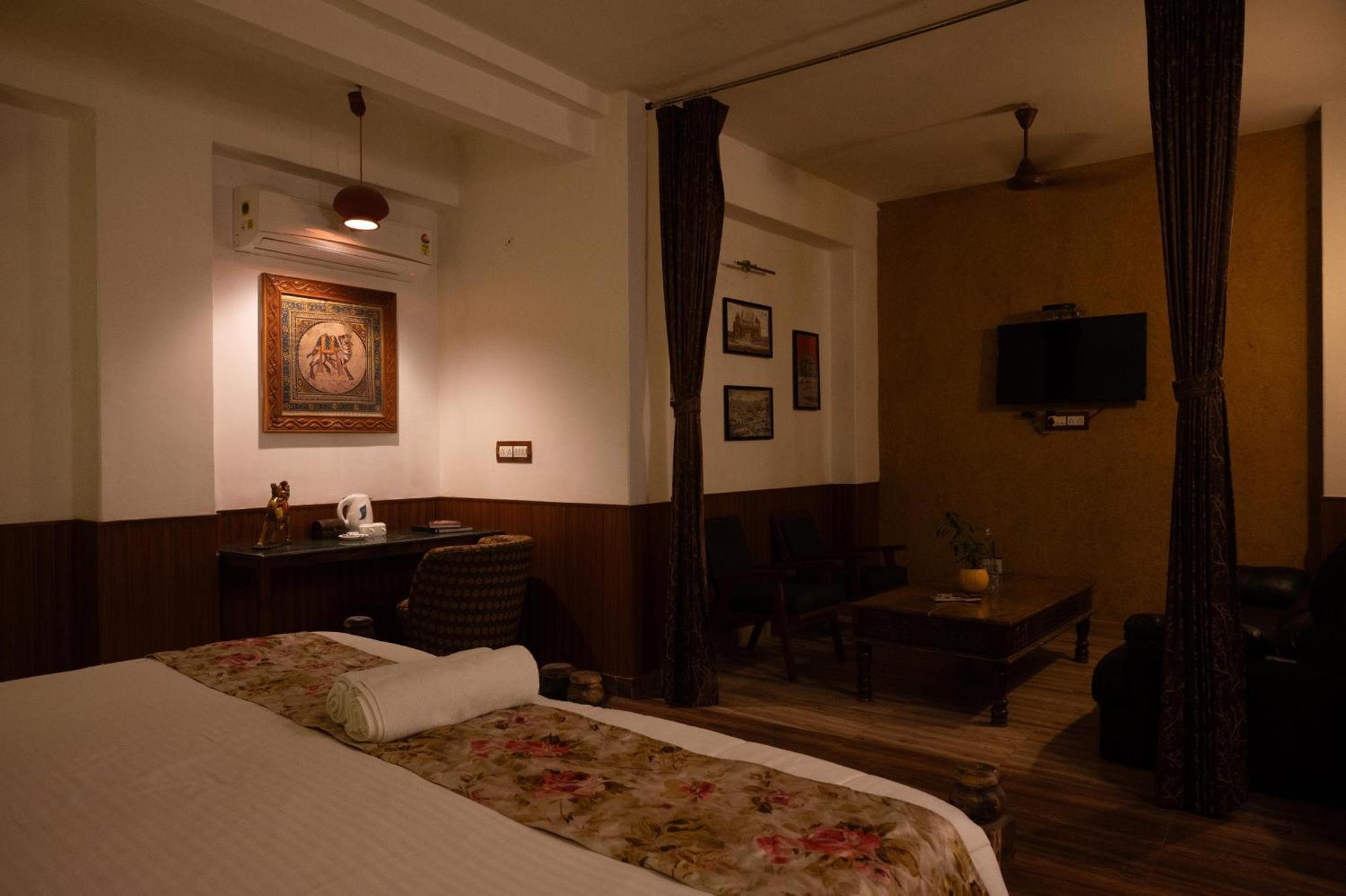 The Mandore - A Leafy 3*