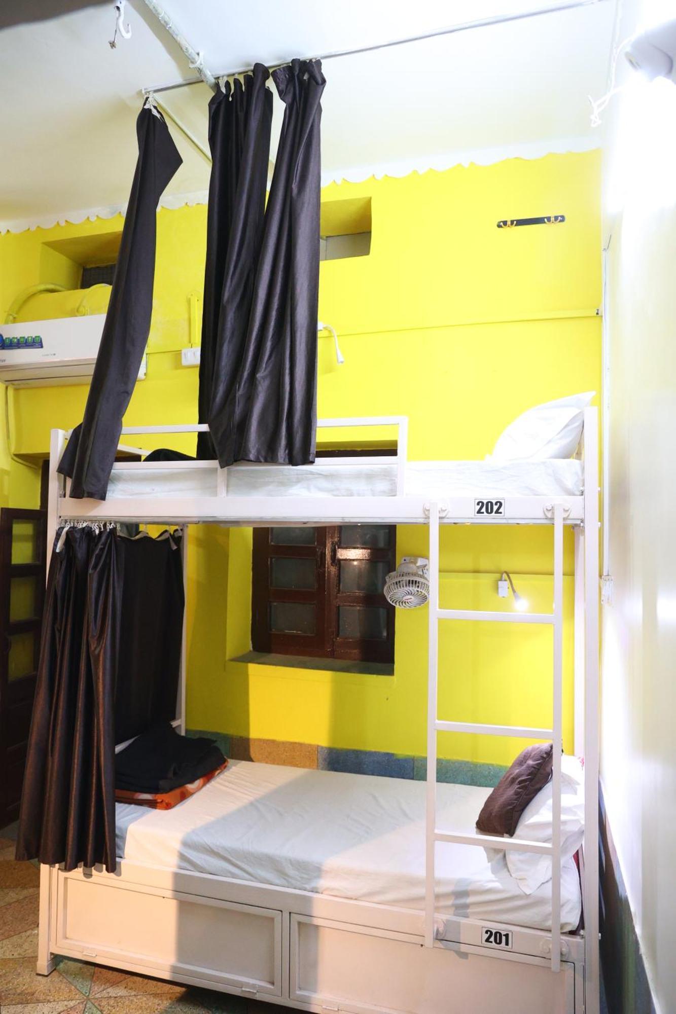 Santkripa Backpackers 400 Mtr From Railway Station *