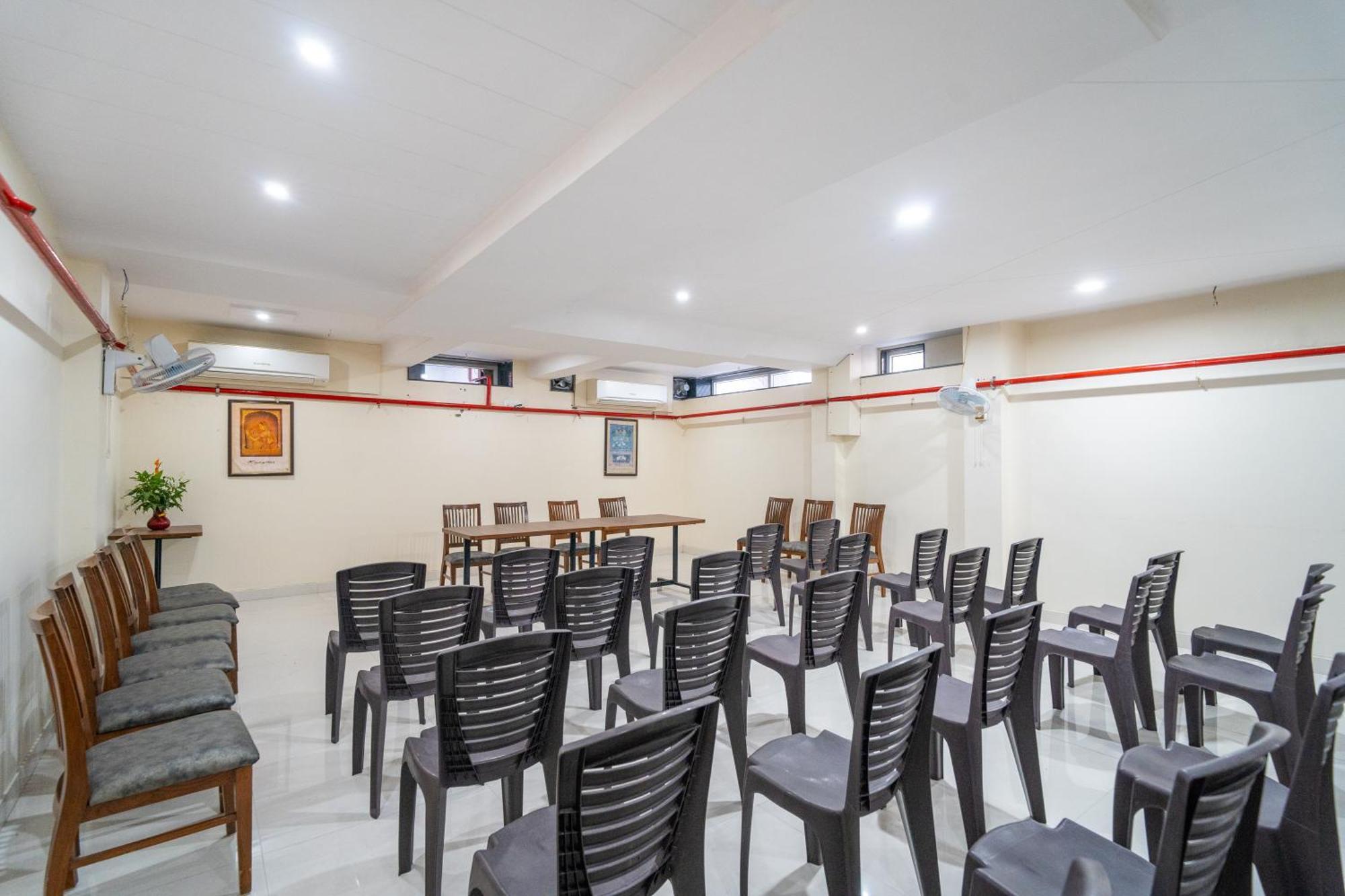 Parle Hotel 3*