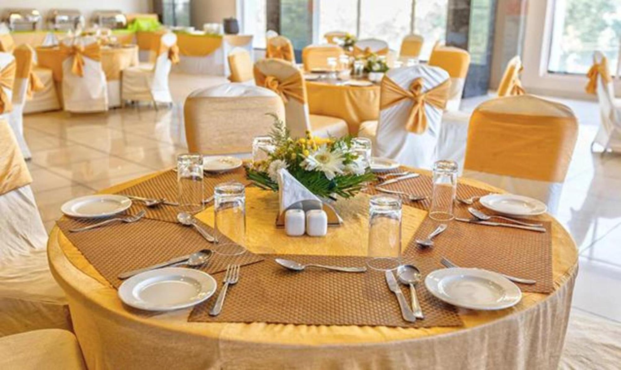 Hotel Fabhotel Prime Rester Select