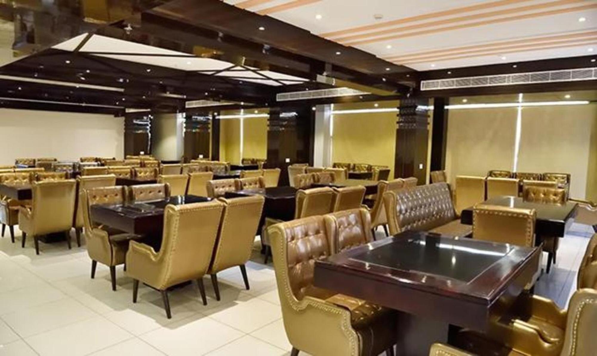 Hotel Fabhotel Prime Rester Select