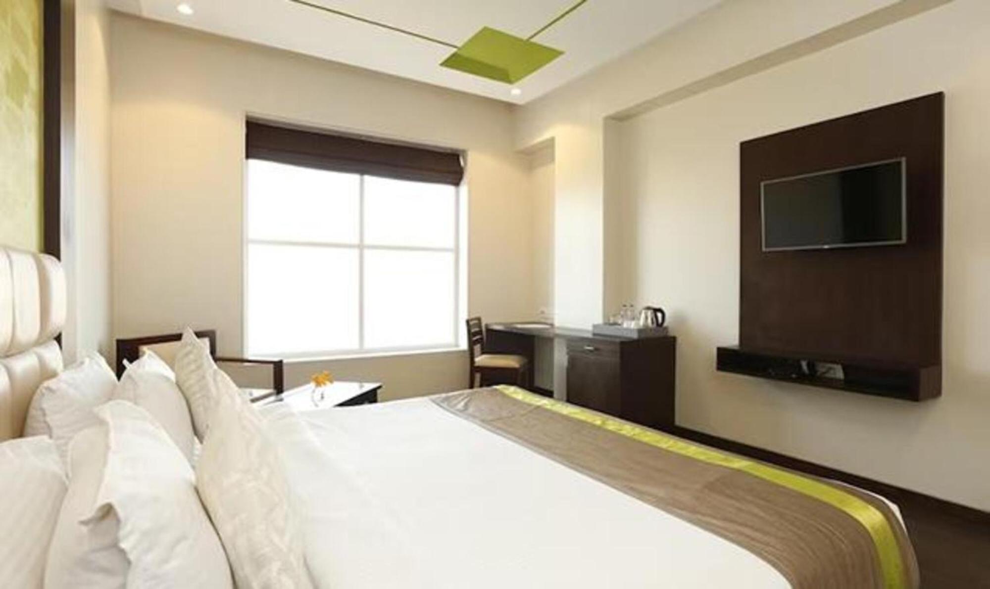 Hotel Fabhotel Prime Rester Select