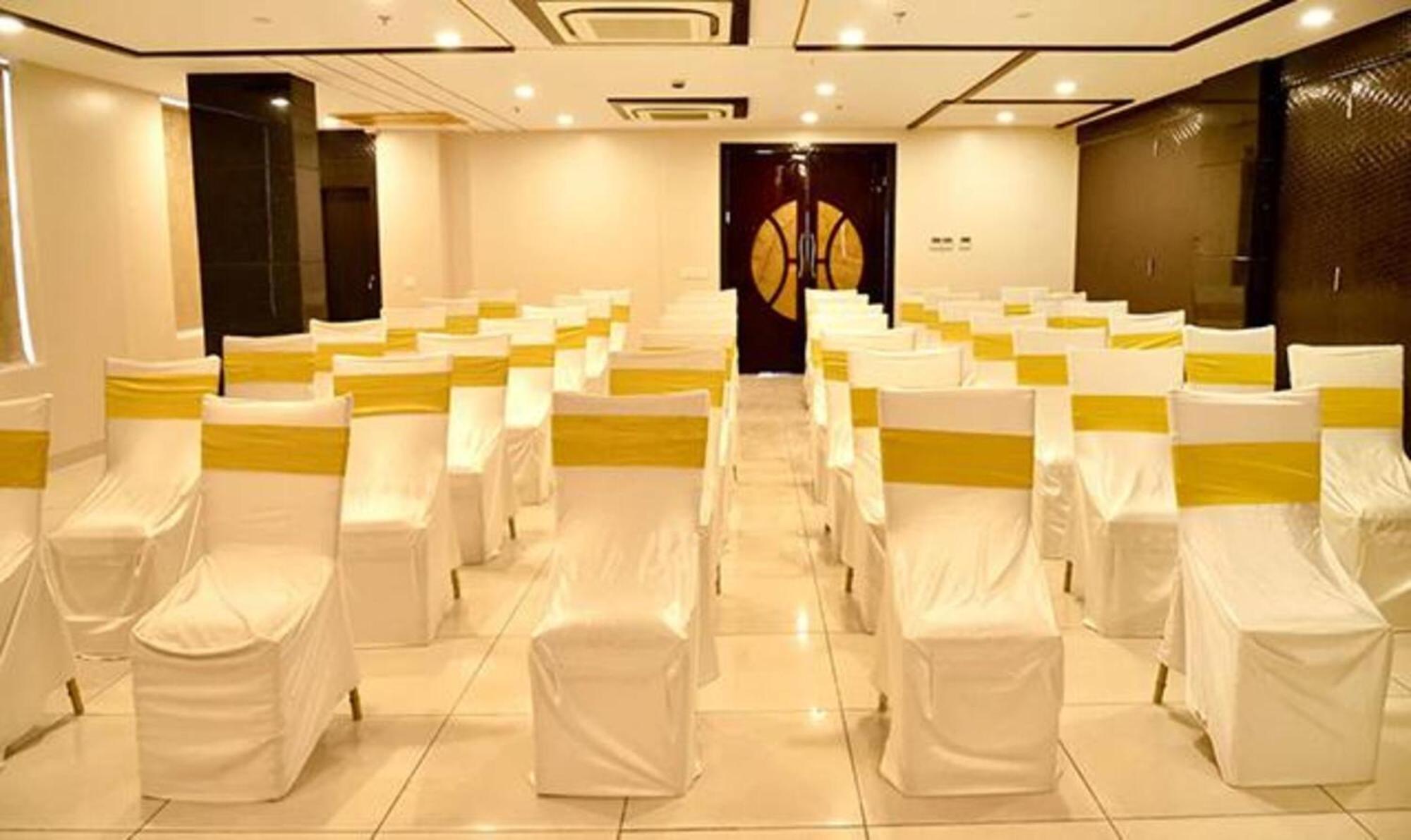 Fabhotel Prime Rester Select