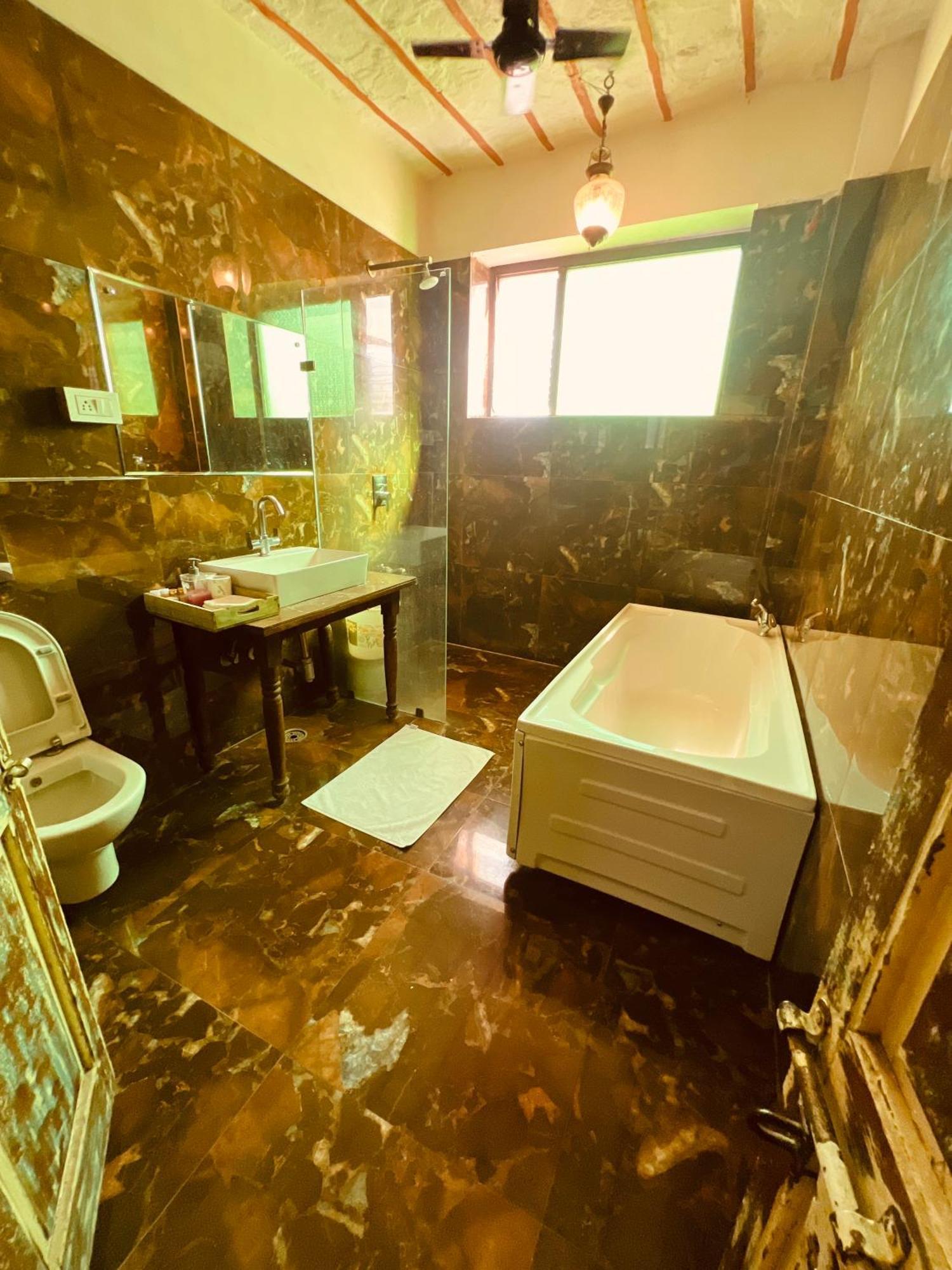 Hotel Jhankar Haveli