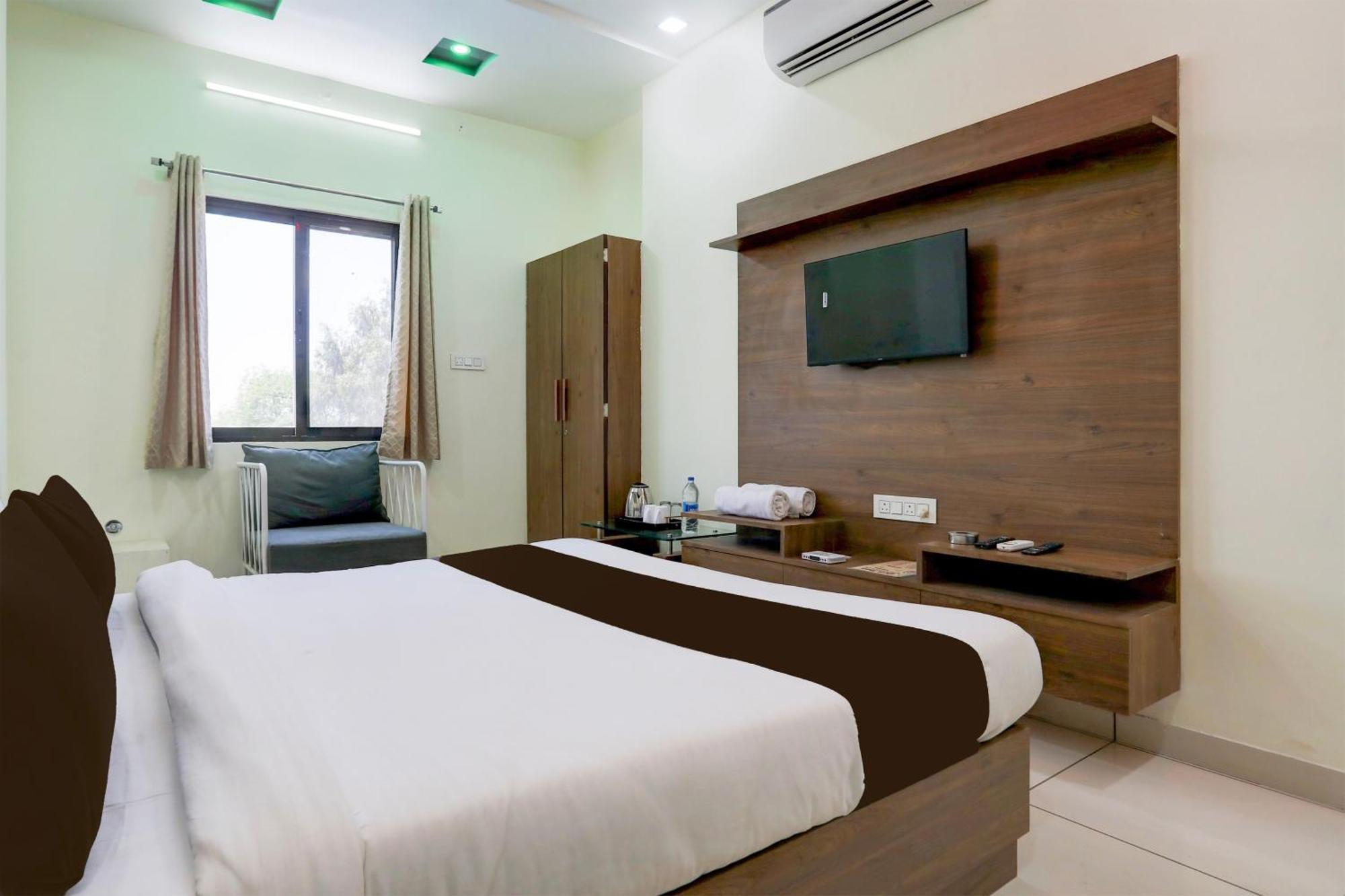 O Shivam And Restaurant Hotel Jodhpur (Rajasthan)