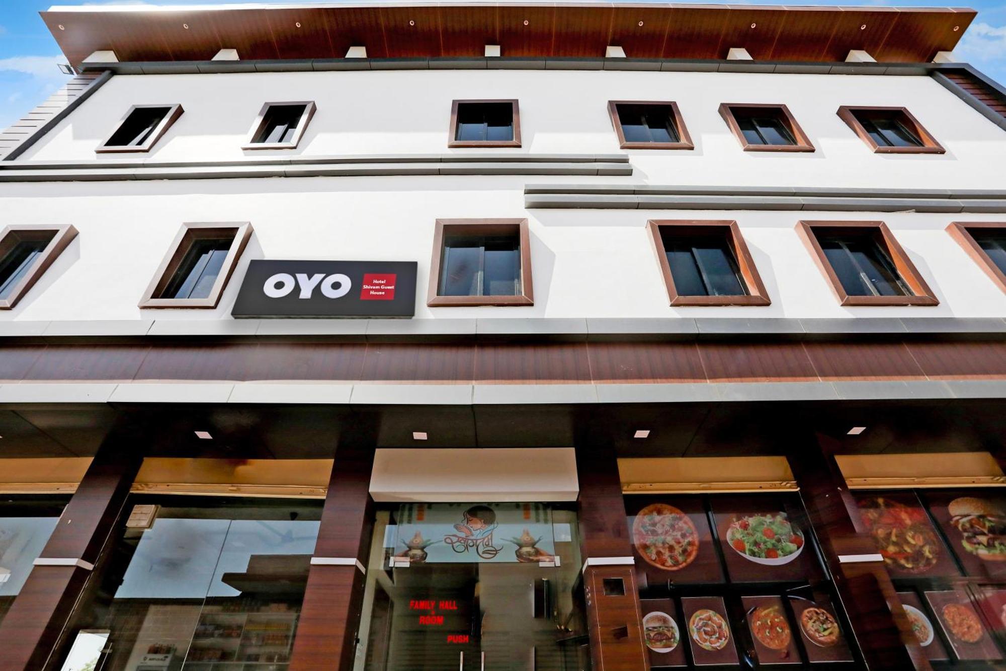 O Shivam And Restaurant Hotel
