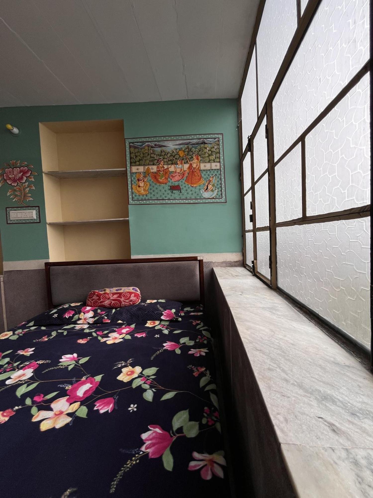 Guest house Samrat Ashok *