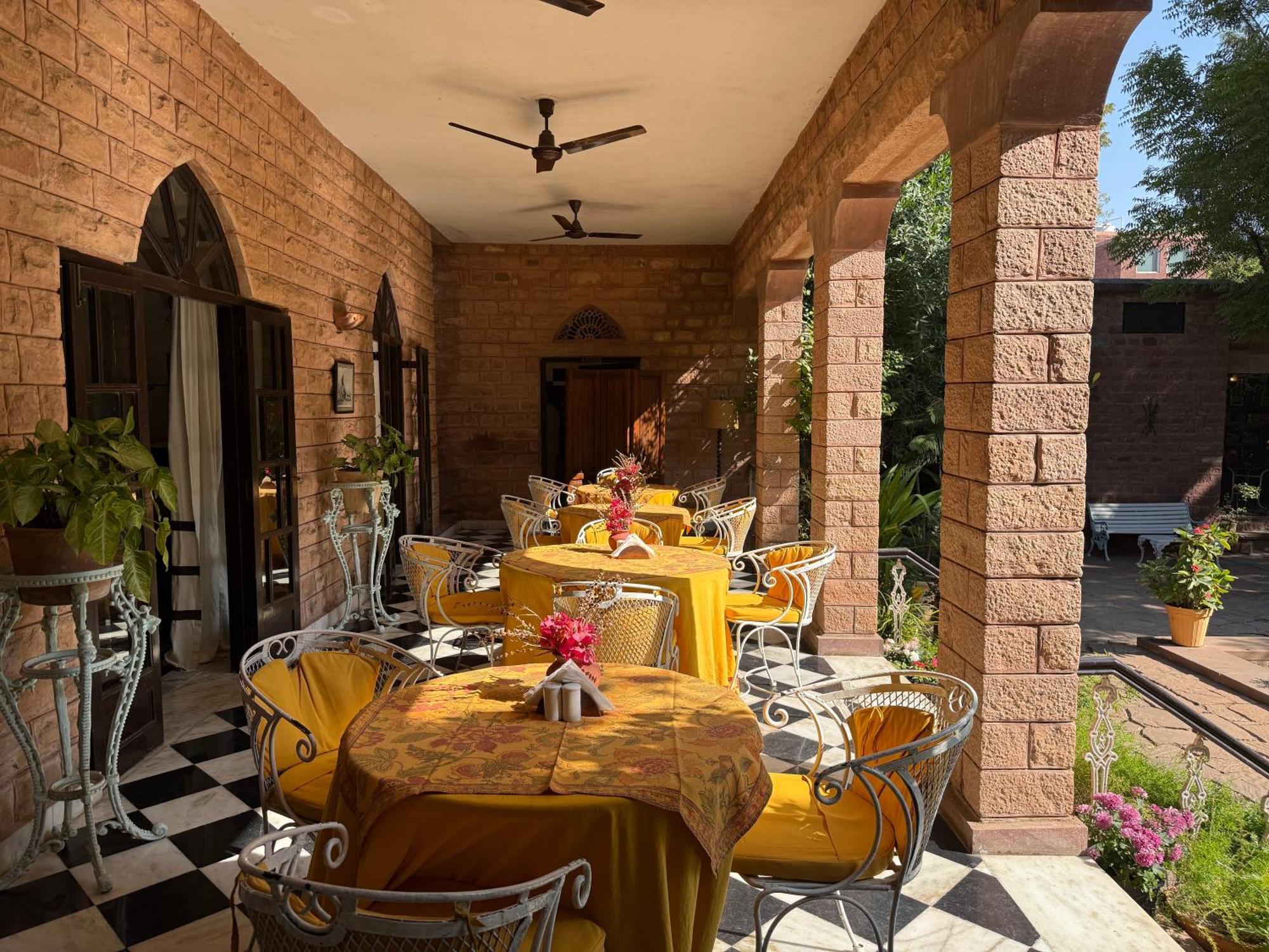 Devi Bhawan 3*