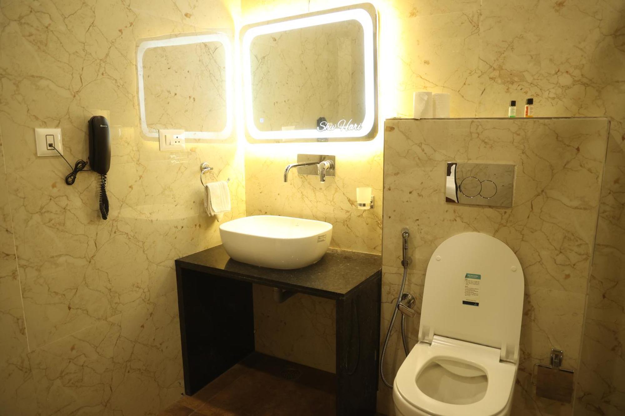 Shiv Hari Heritage Hotel