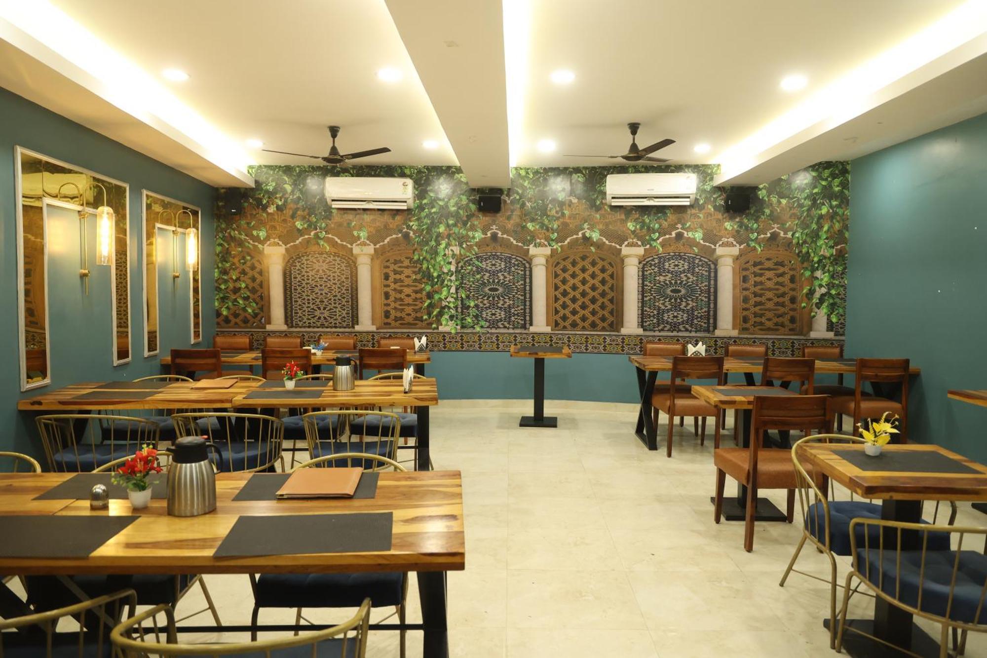 Shiv Hari Heritage Hotel