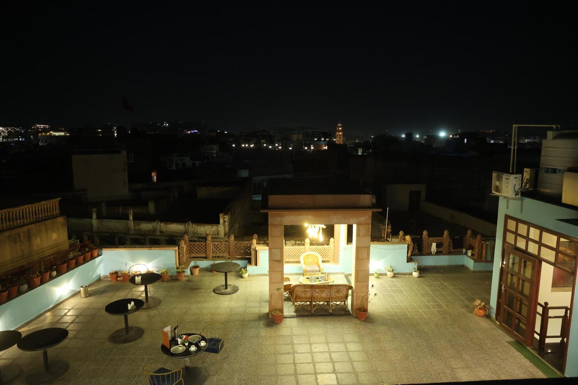 Hotel Shiv Hari Heritage 4*