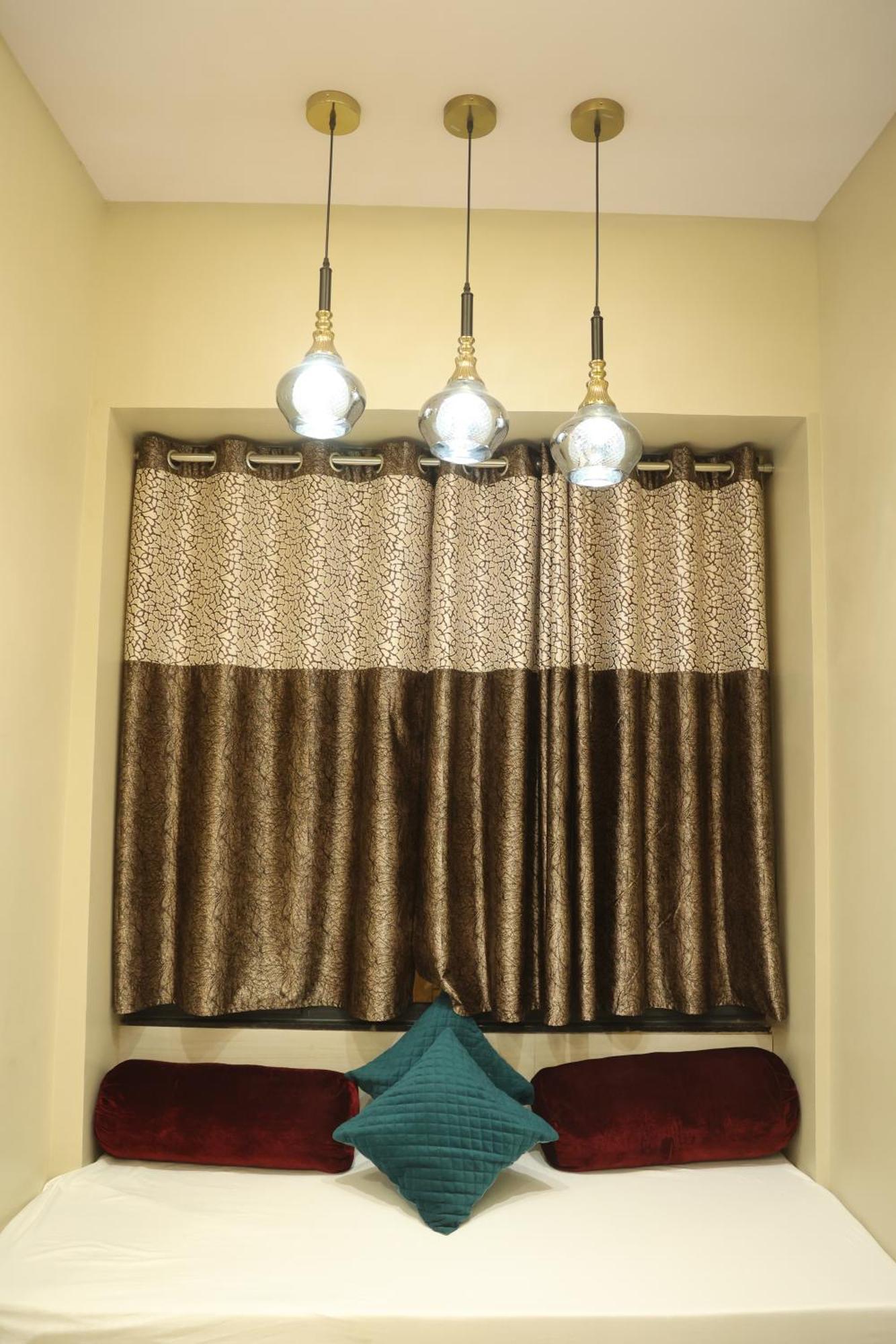 Shiv Hari Heritage 4*
