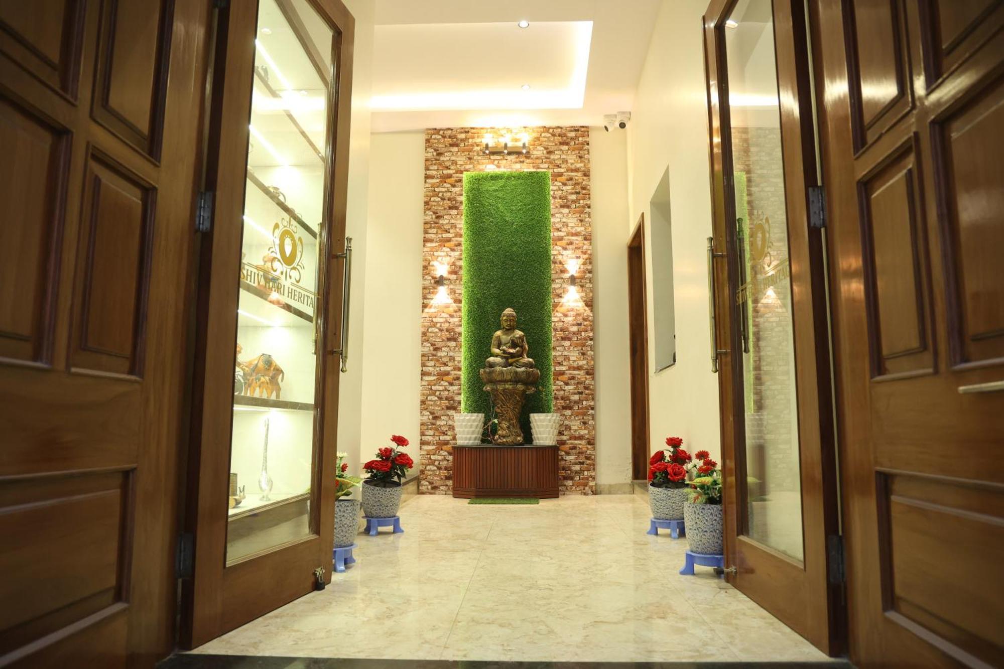 Shiv Hari Heritage Hotel