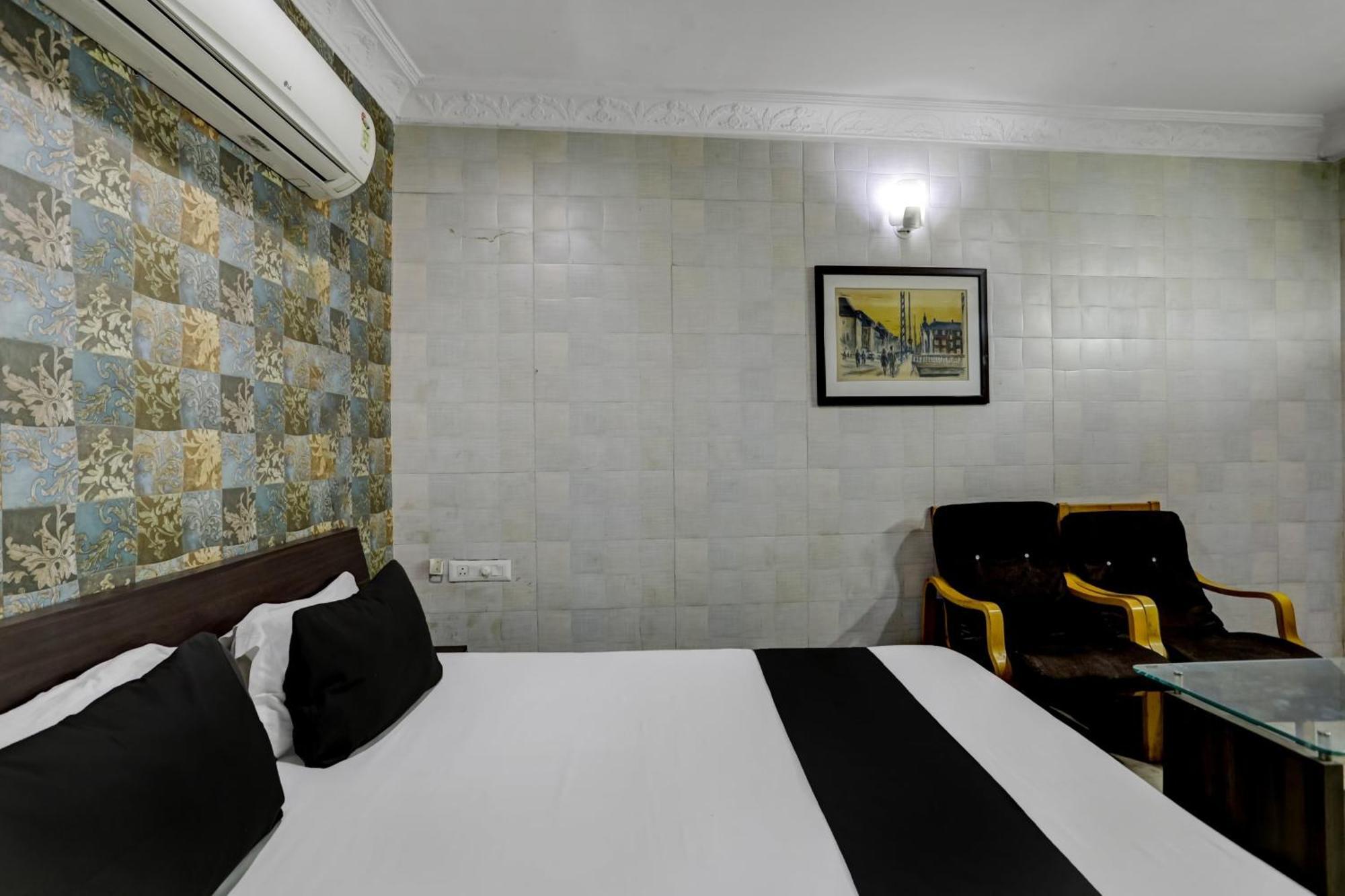 O Blue Barrel Hotel
