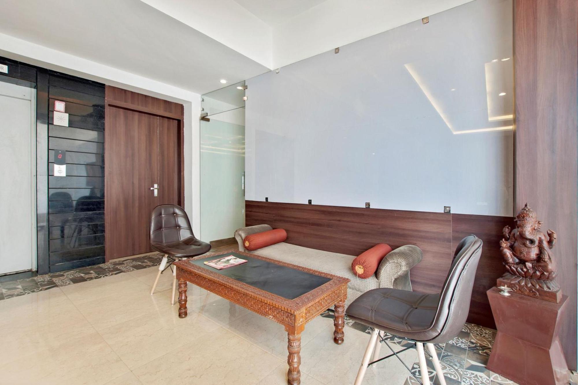 Hotel Collection O S B Excellency 4*
