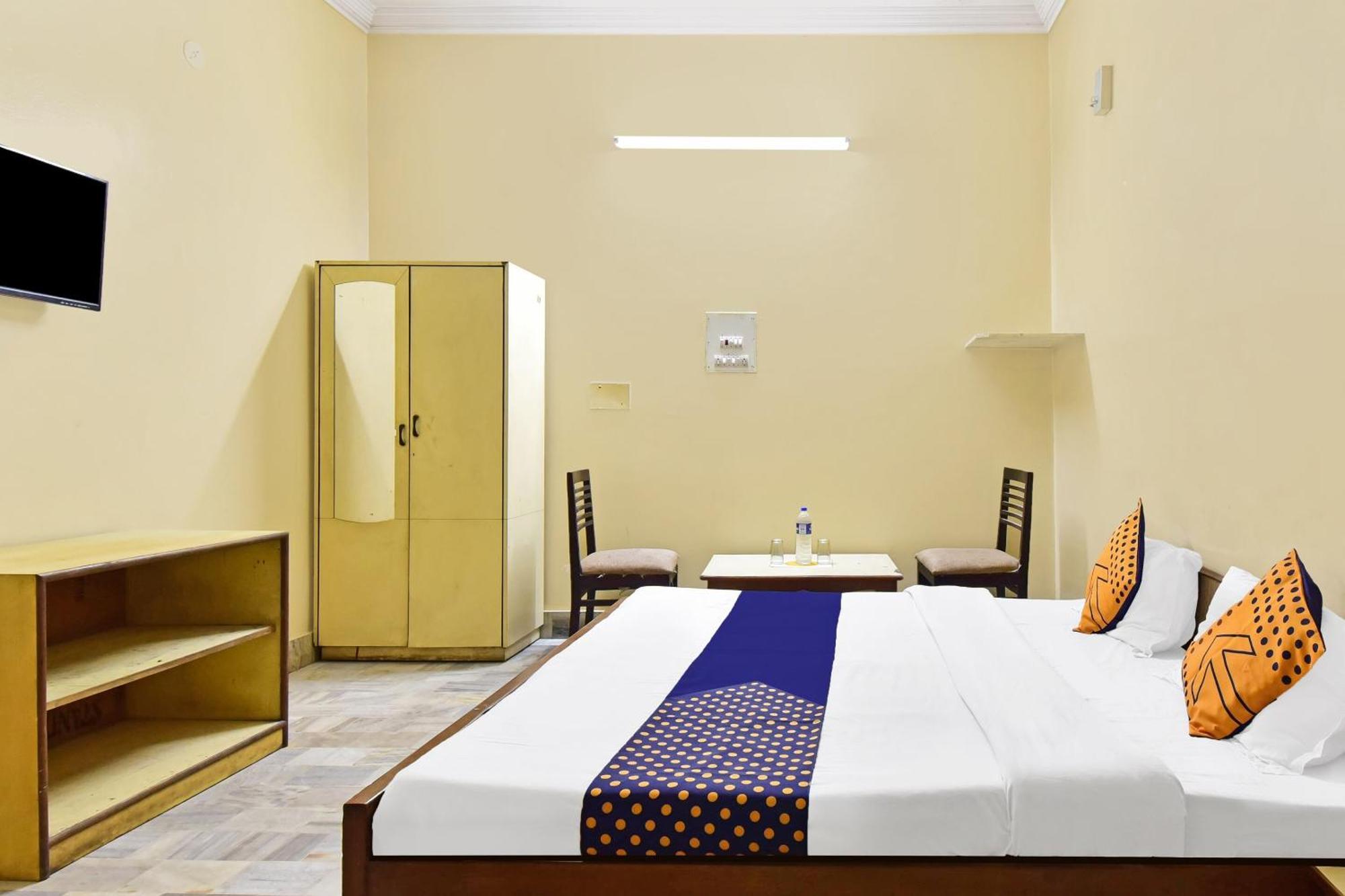 O Raj Hotel