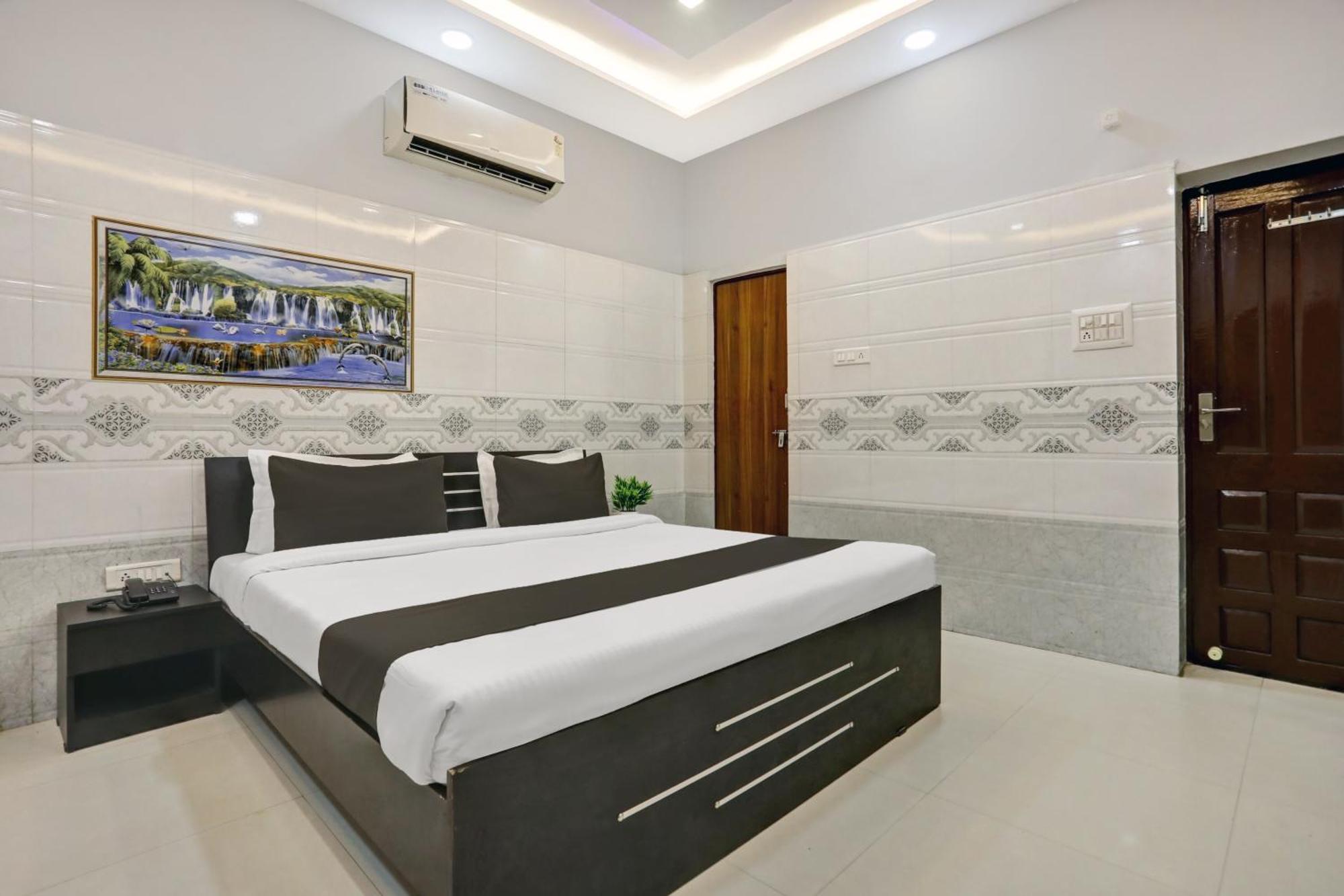 Hotel Collection O Ravidarshan 3*