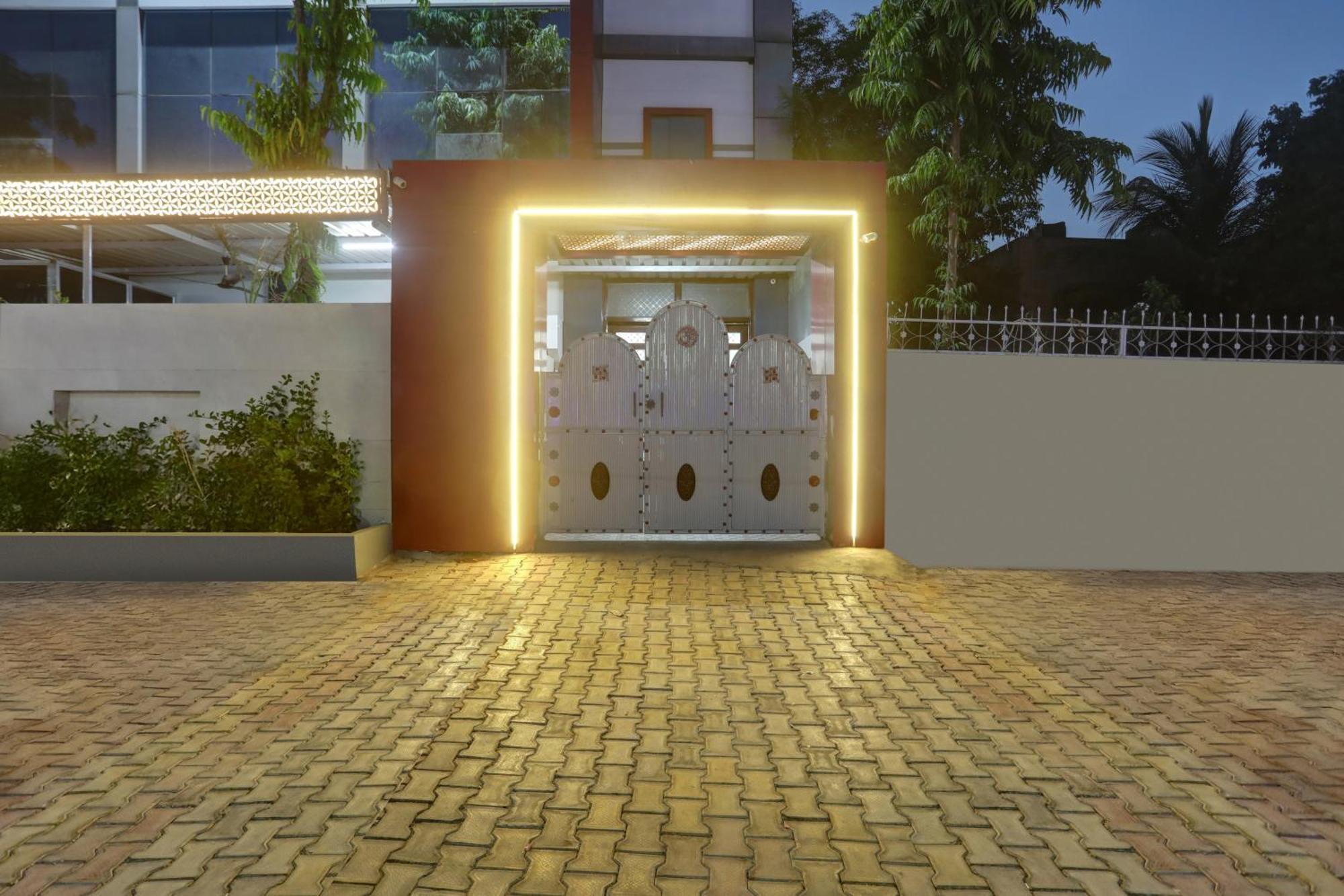 Collection O Ravidarshan Hotel 3*