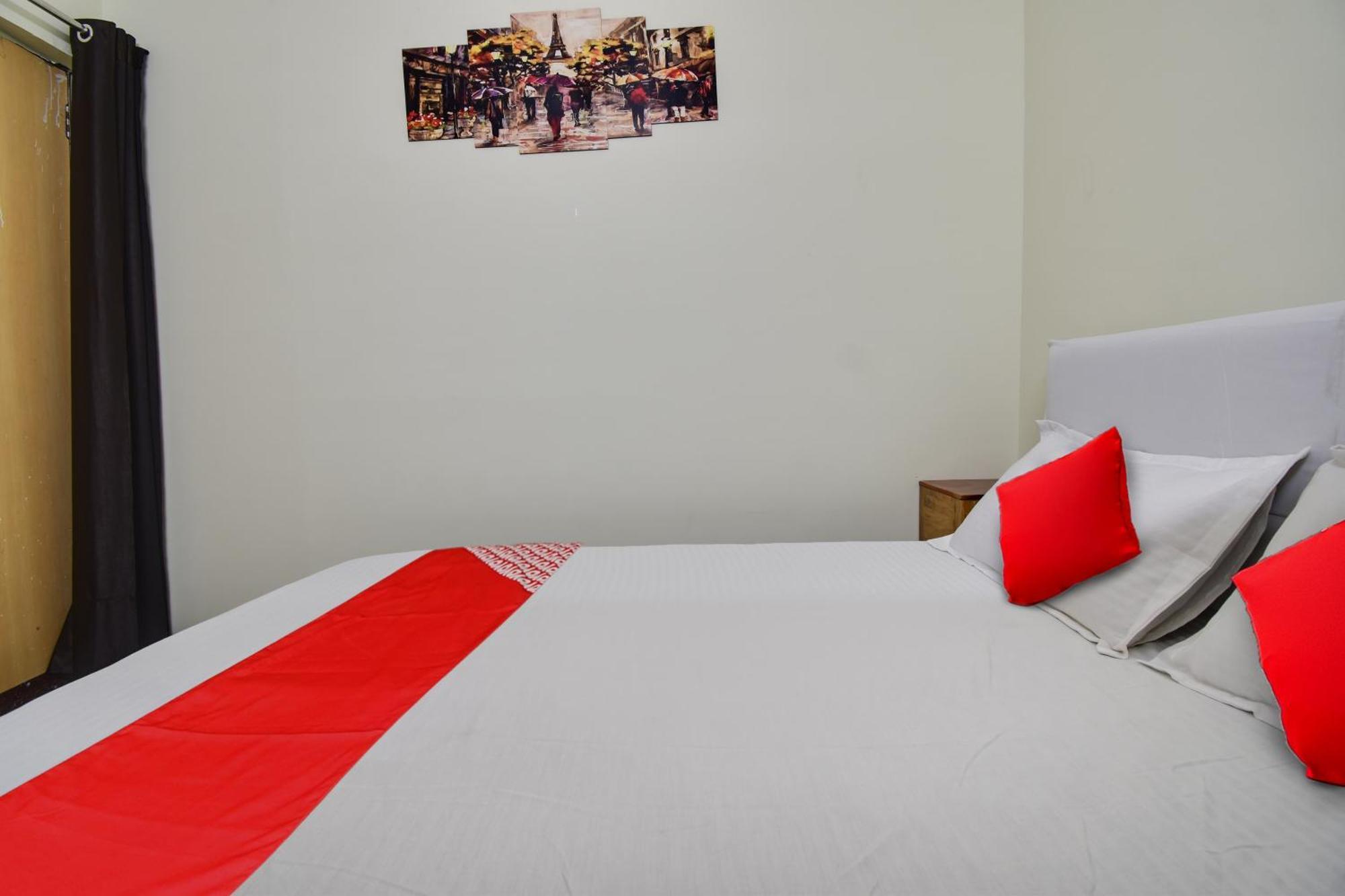Hotel O Azad 4*