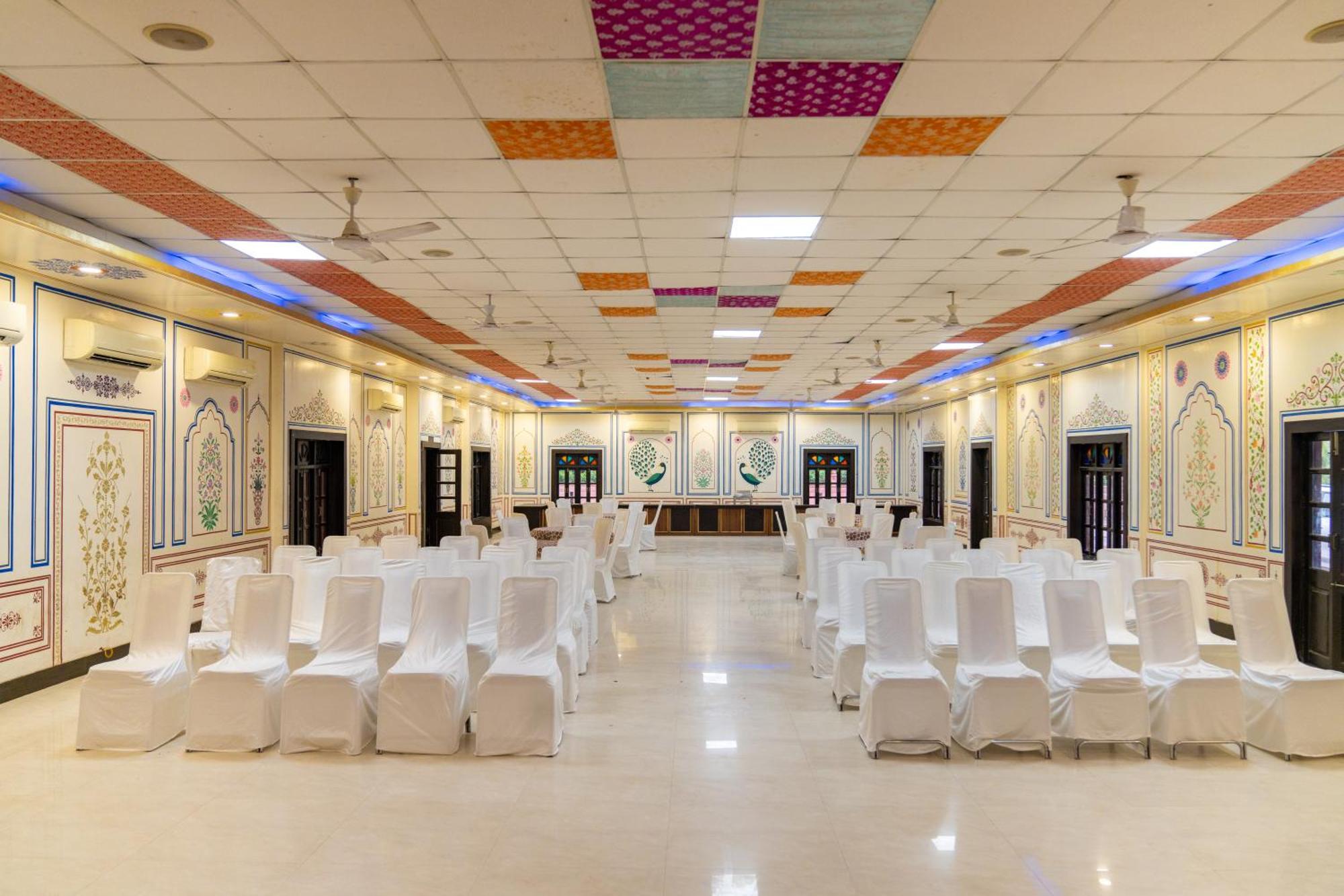 Resort Garh Govind 2*