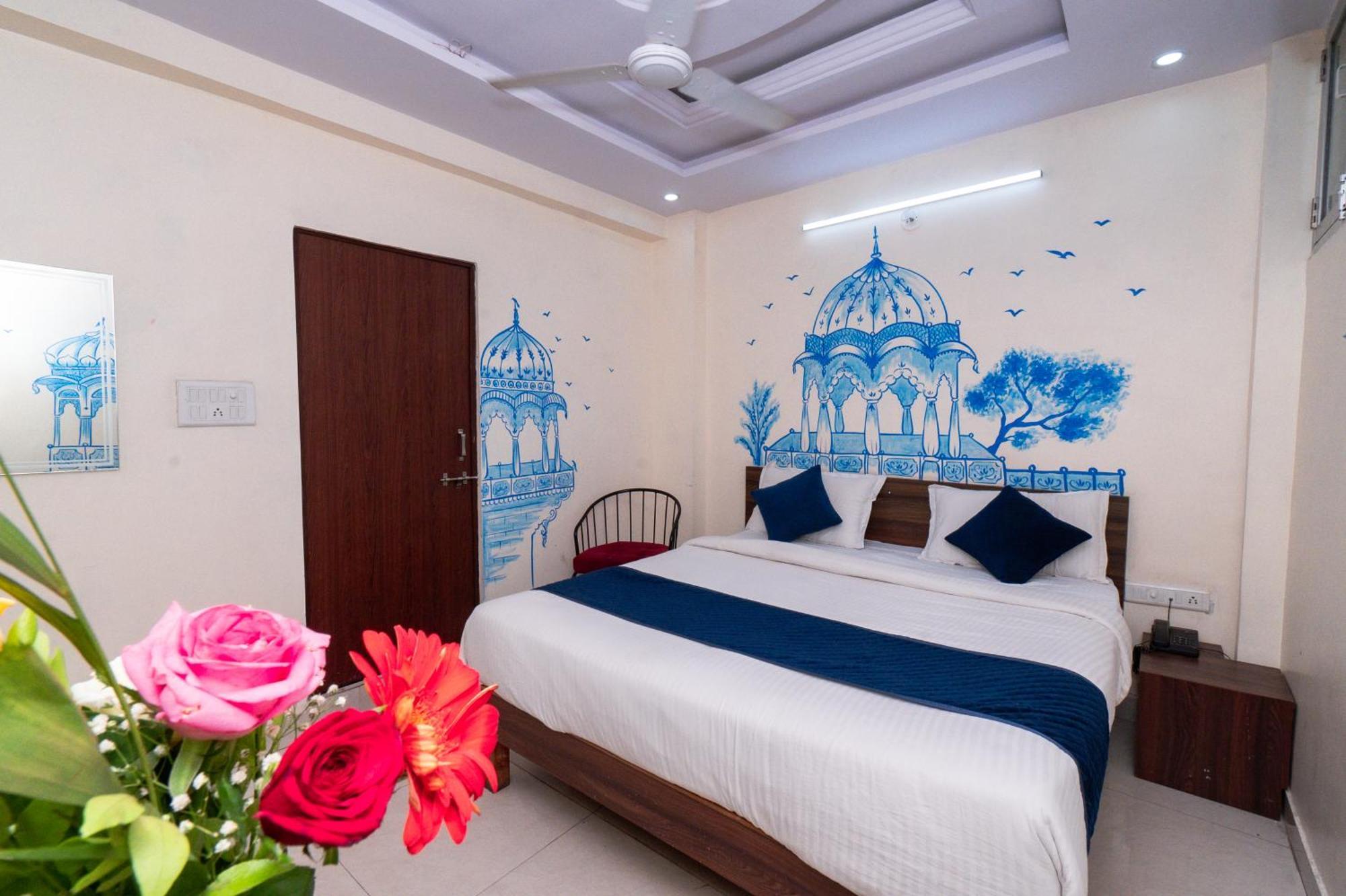 Raj Residency Hotel *