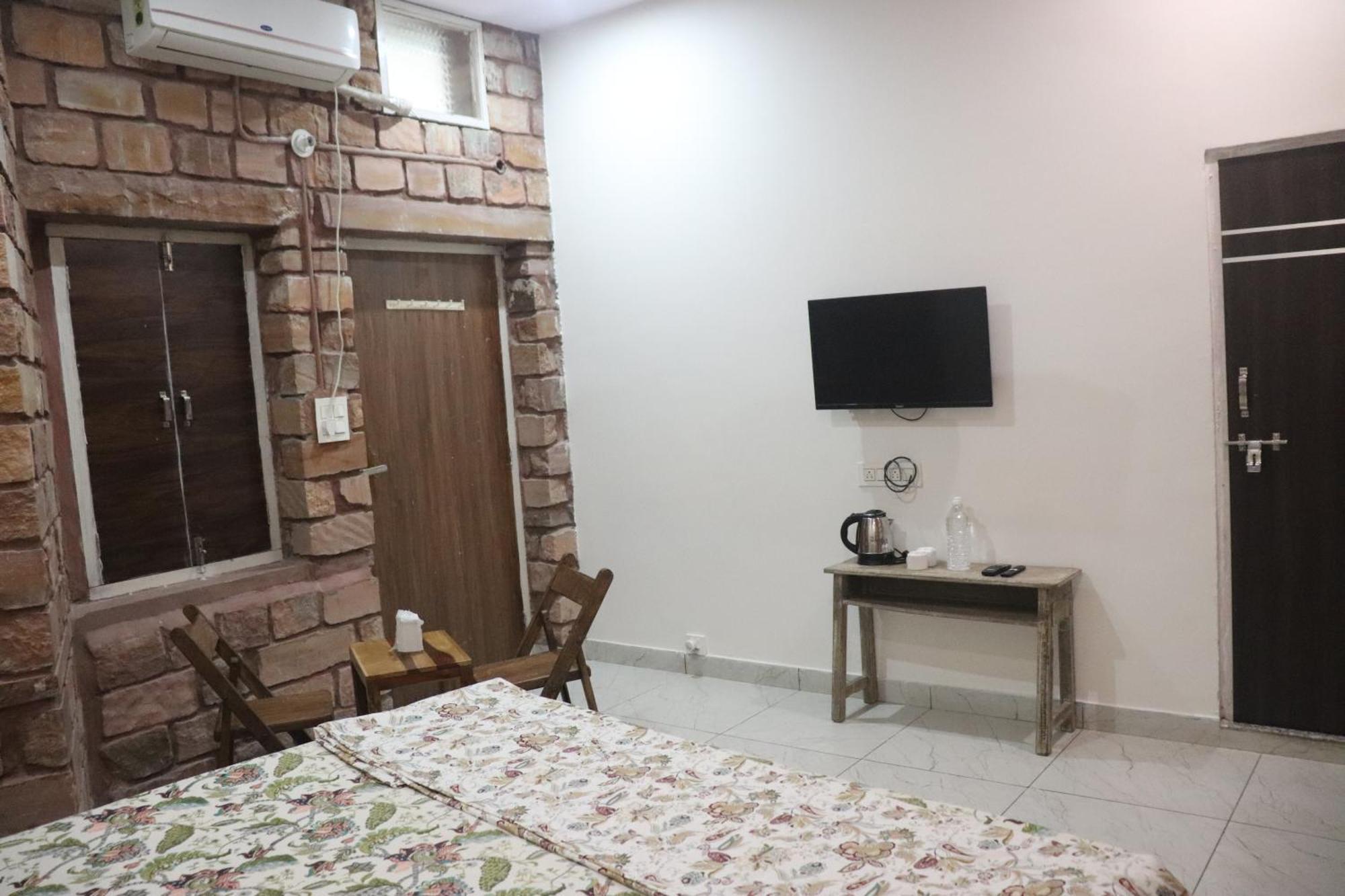 Guest house Mordhwaj *